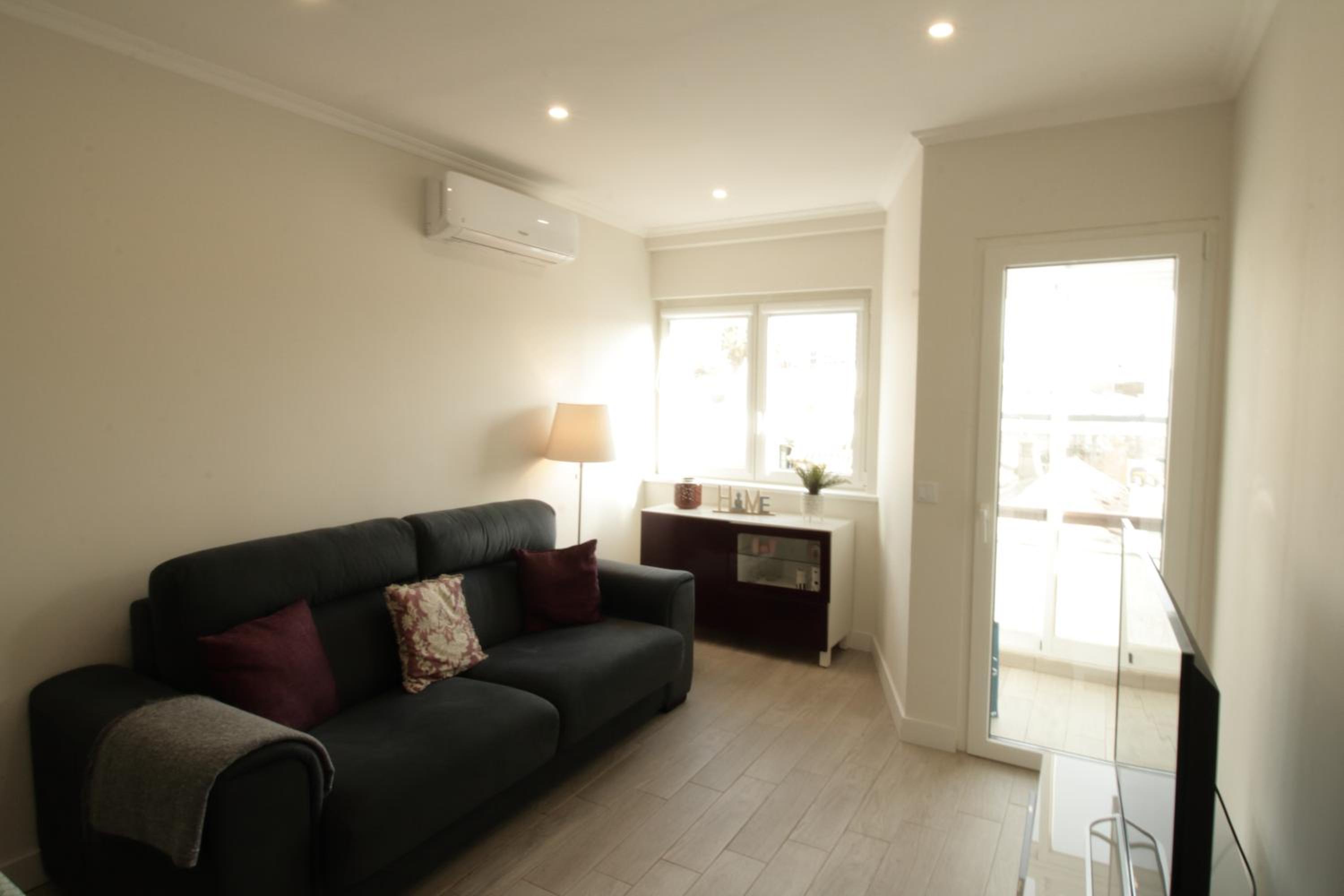 One-Bedroom Apartment - Photo 32
