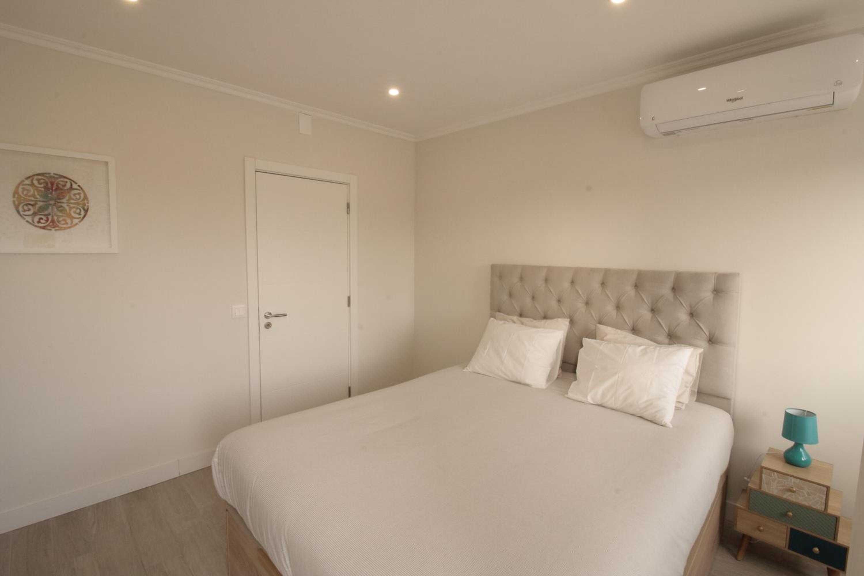 One-Bedroom Apartment - Photo 39