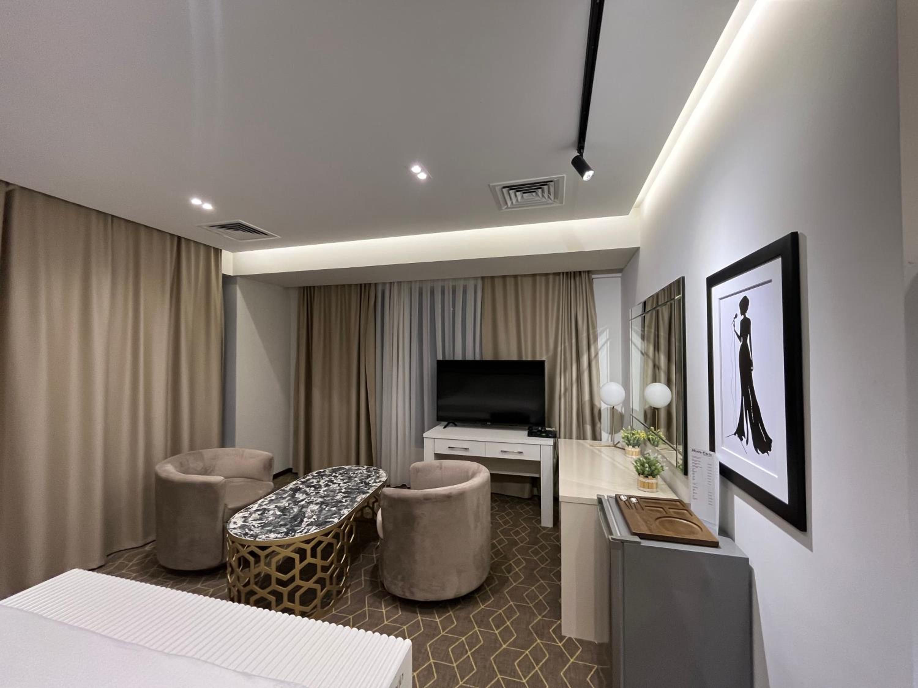 One-Bedroom Suite photo 2