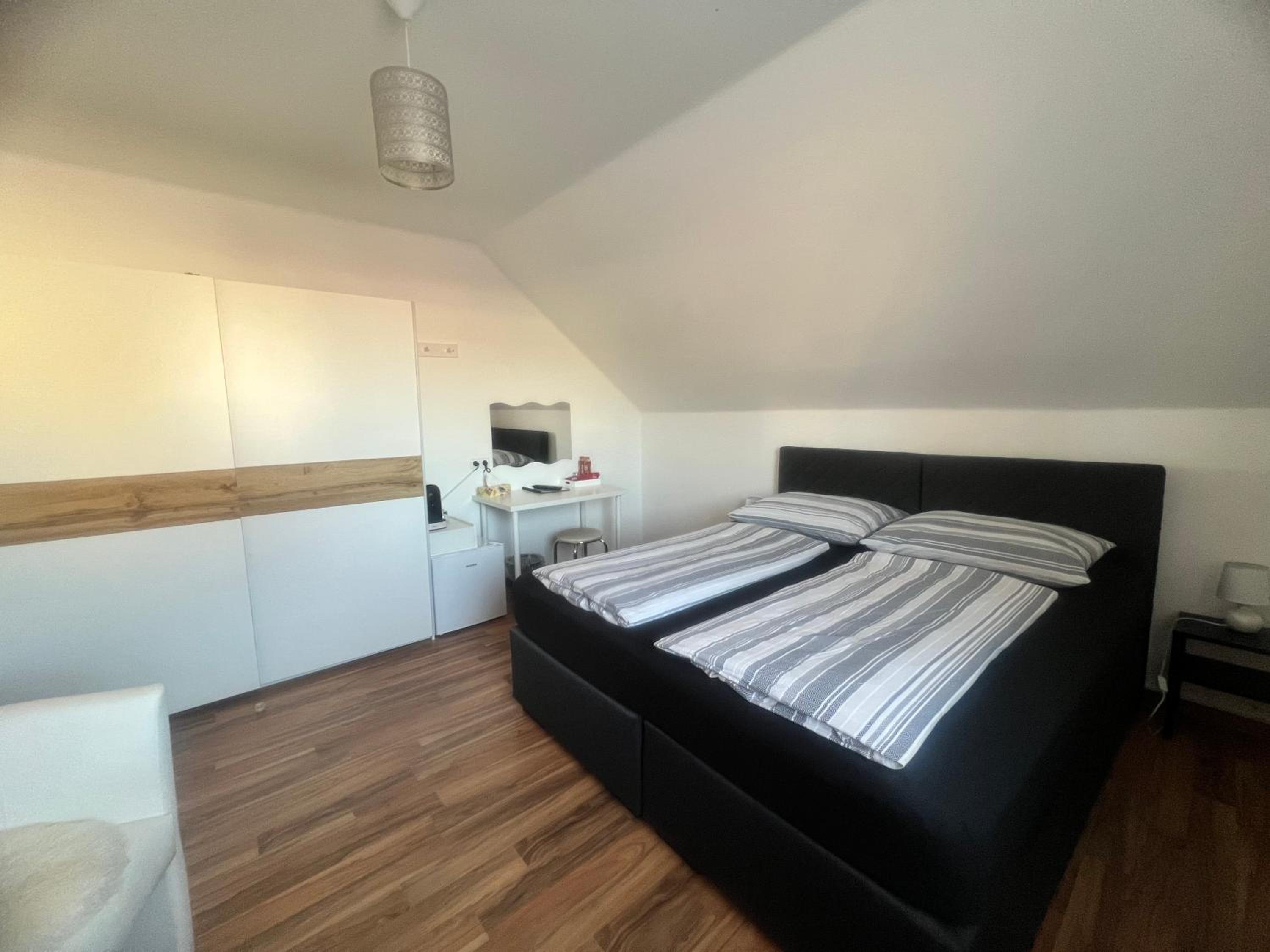 Double Room with Shared Bathroom photo 1