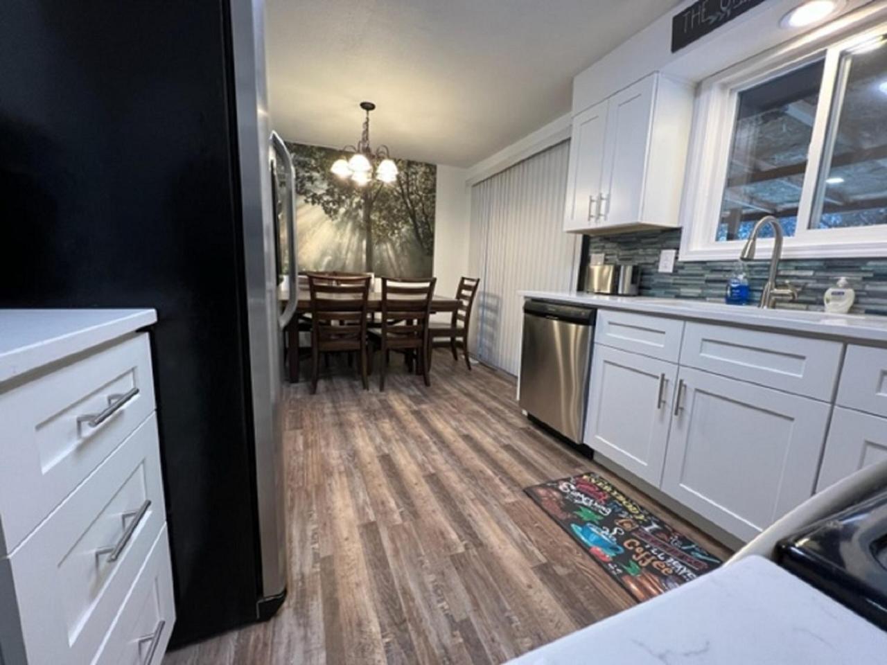 Four-Bedroom House - Photo 36