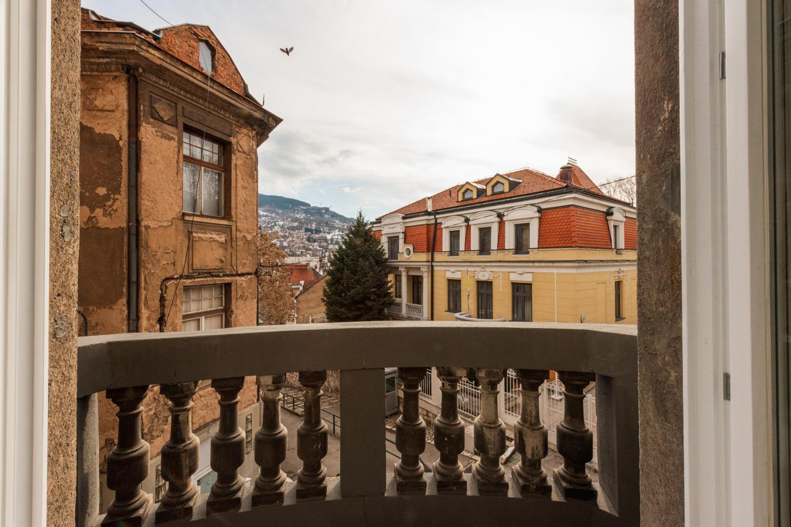 Studio with Balcony photo 2