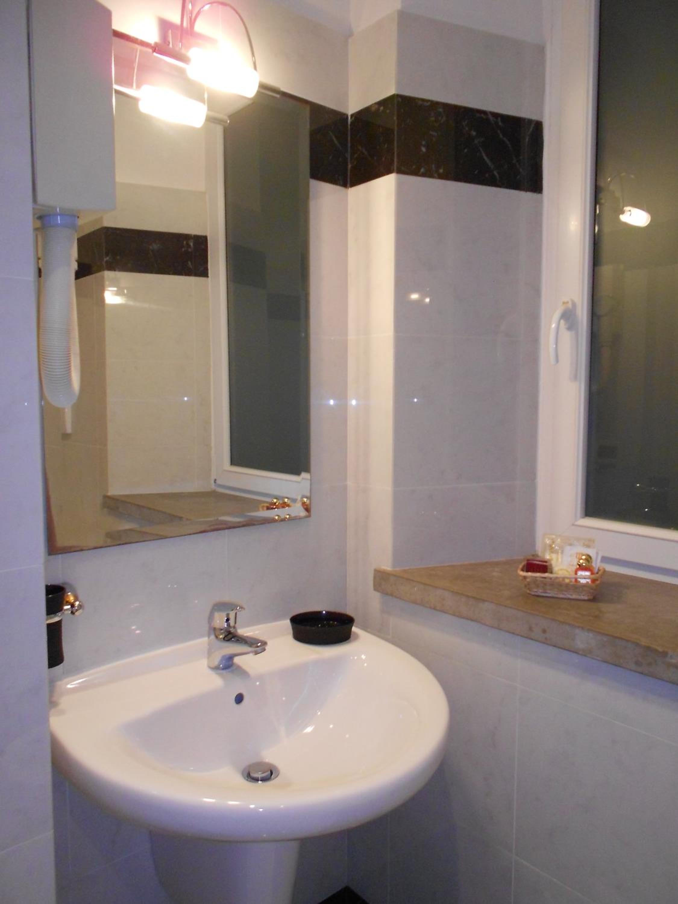 Standard Triple Room photo 3