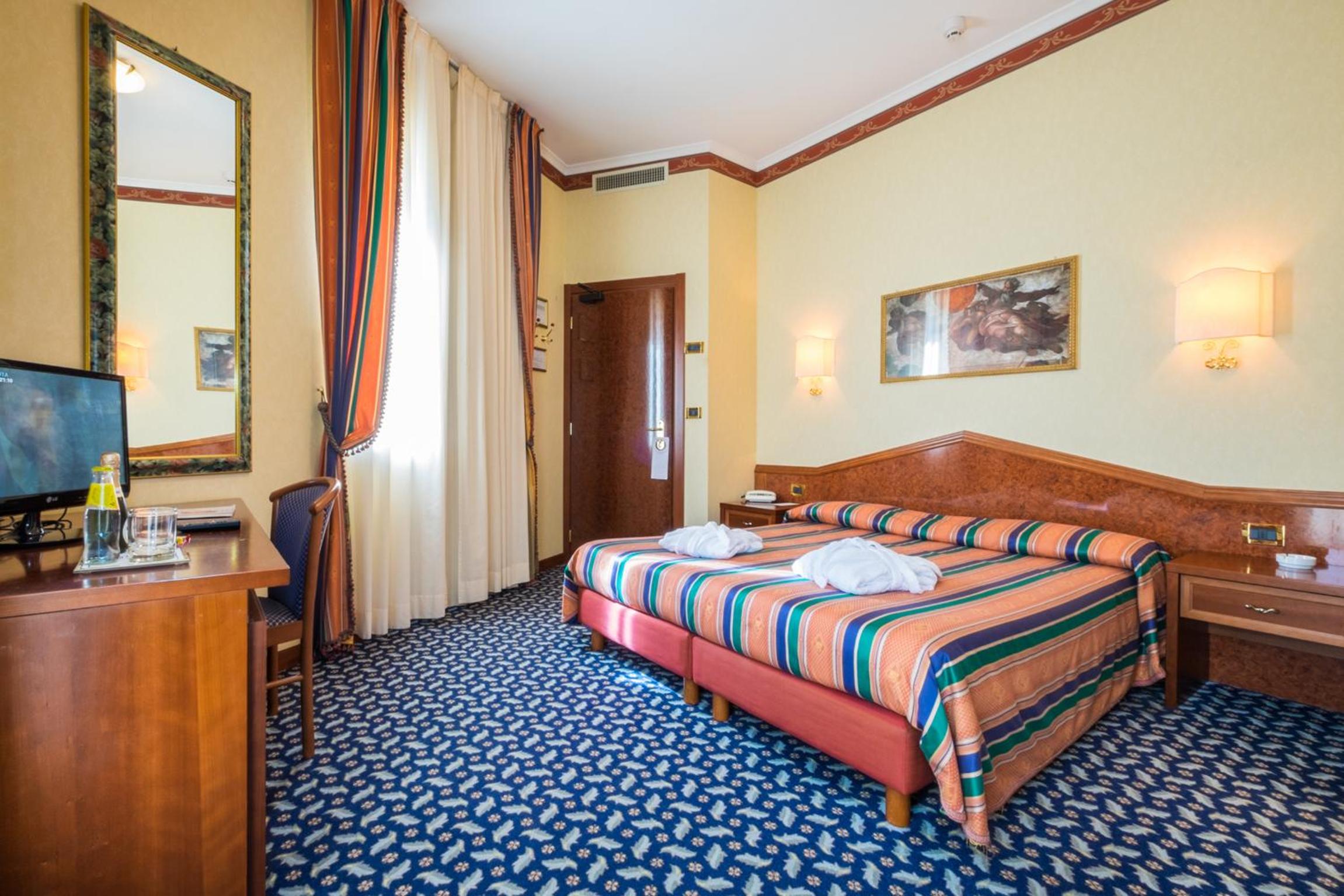 Superior Double or Twin Room - Photo 1