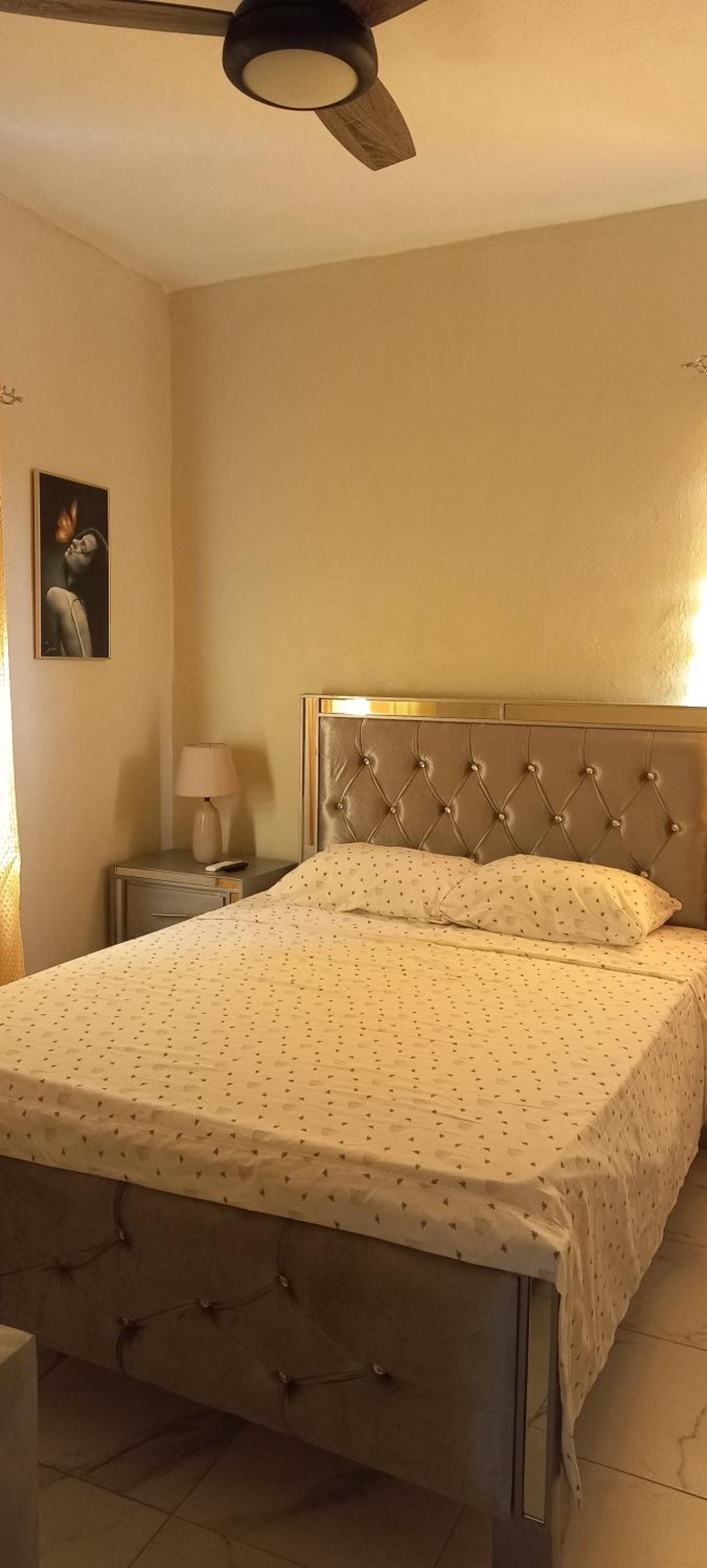 Standard Queen Room photo 1