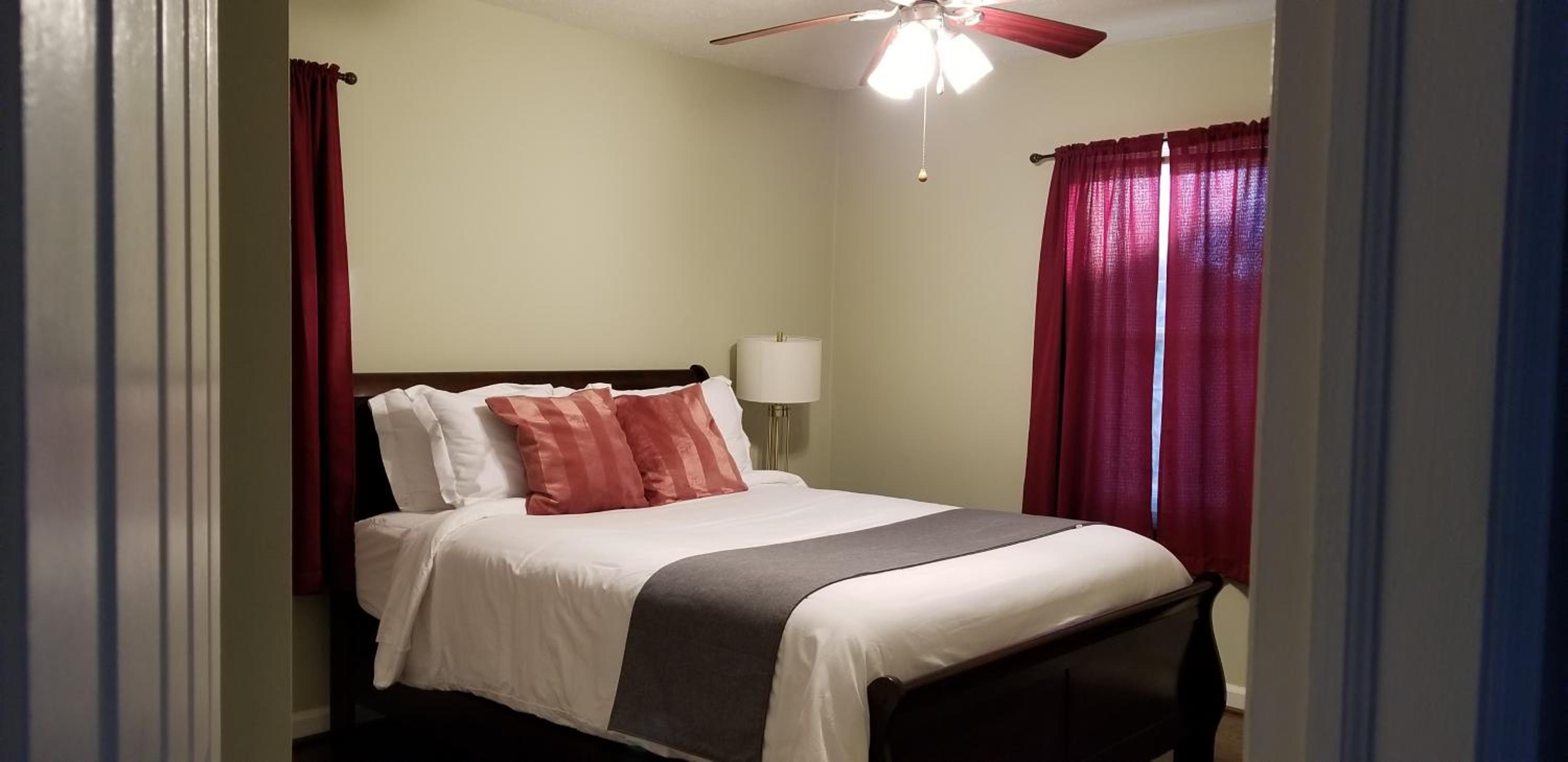 Three-Bedroom House photo 1