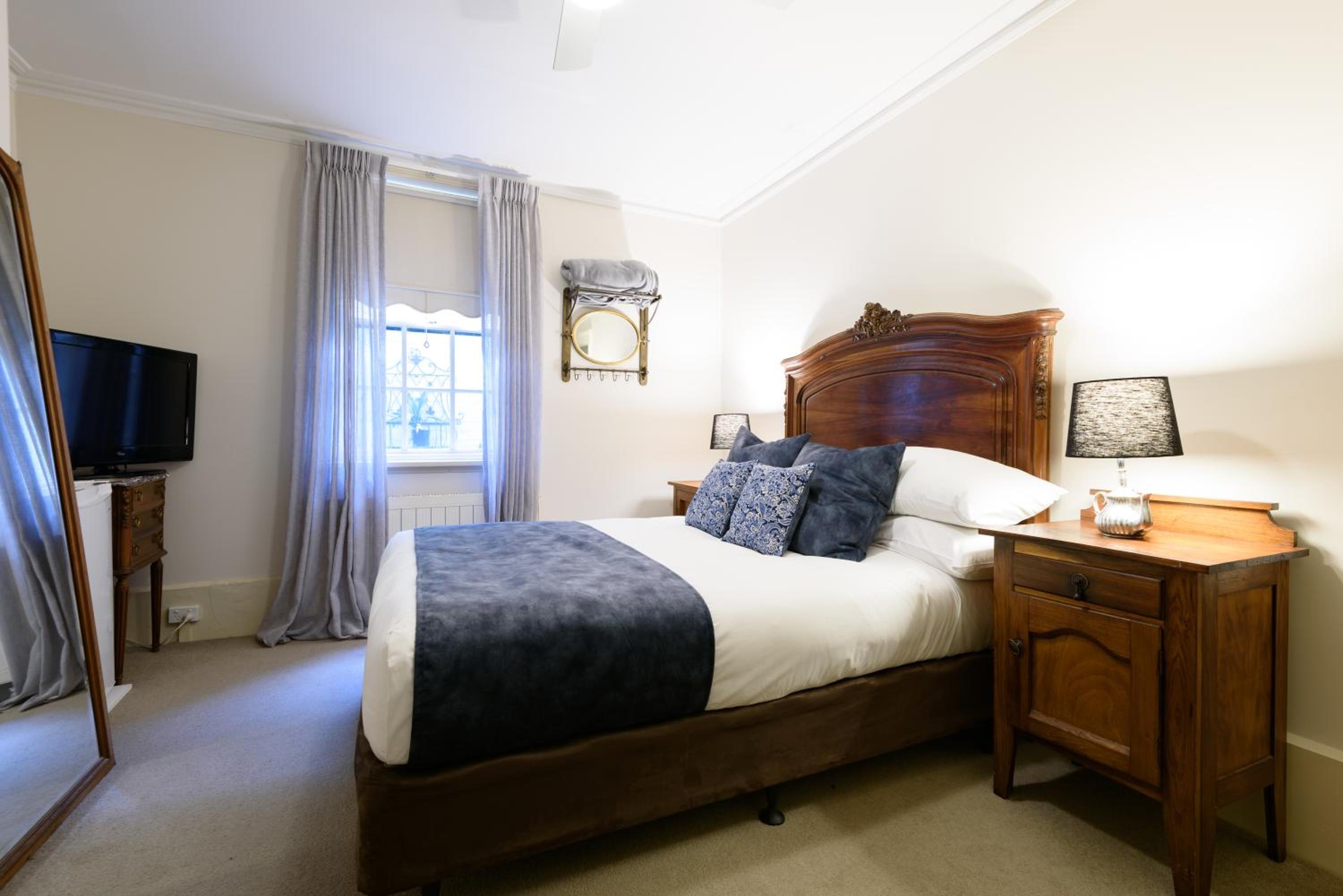 Deluxe Queen Room photo 1