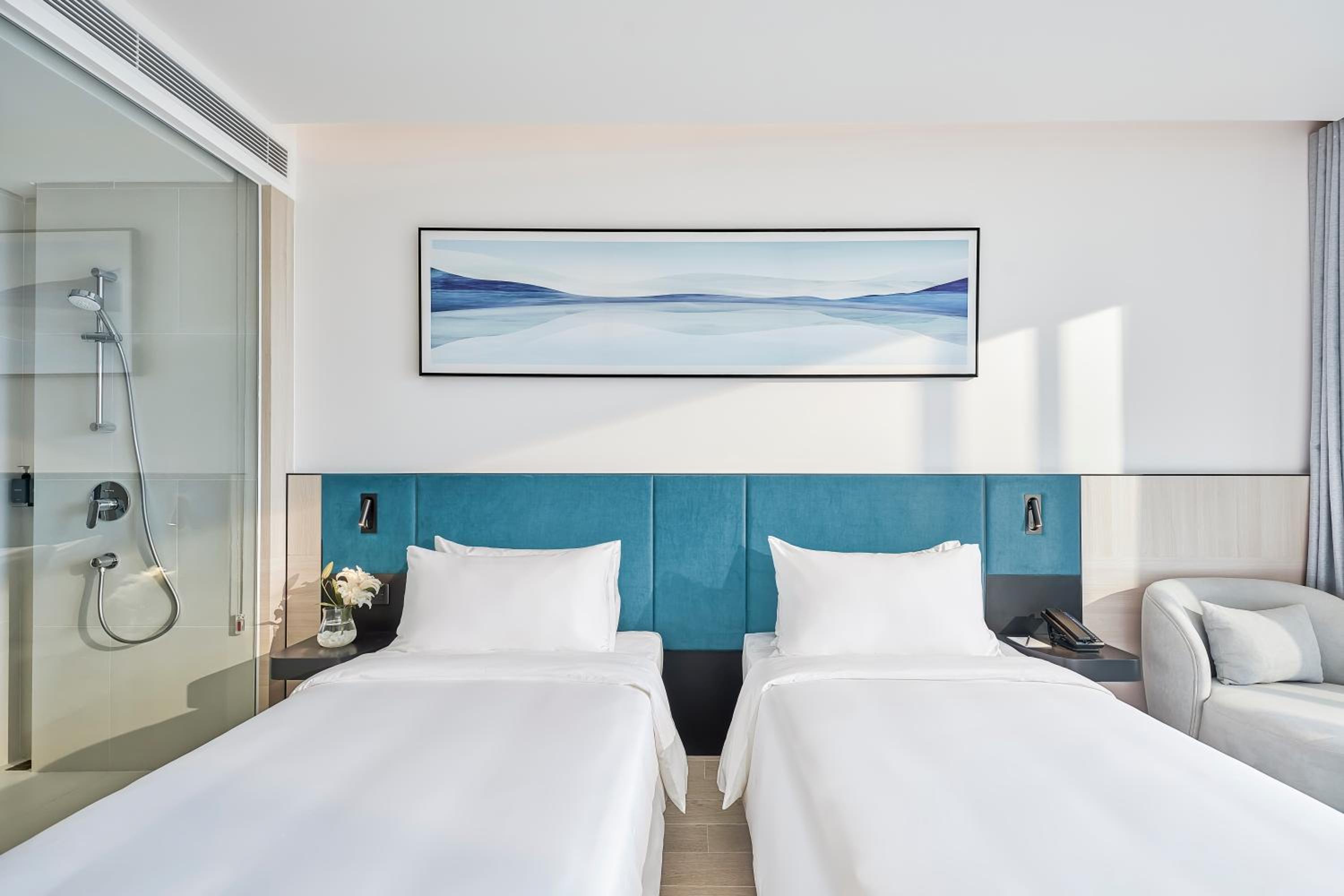 Twin Room with Sea View - Photo 3
