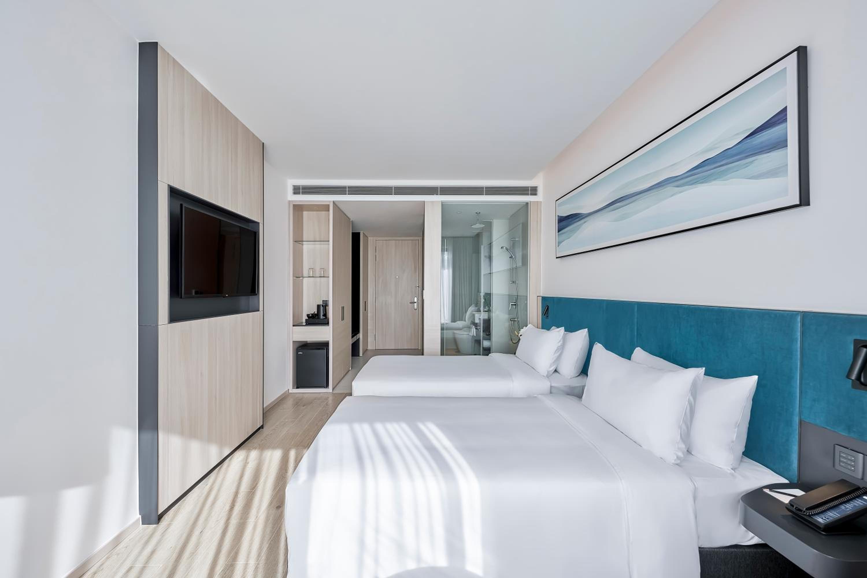 Twin Room with Sea View - Photo 8