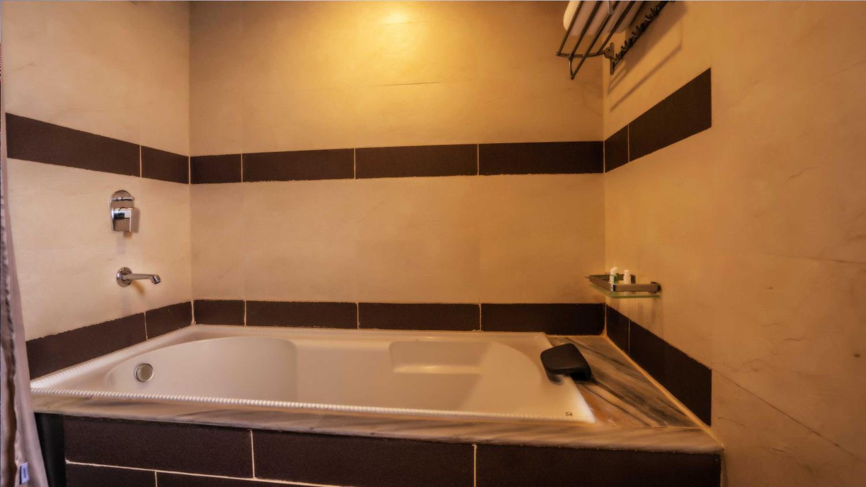Double Room with Pool View photo 3