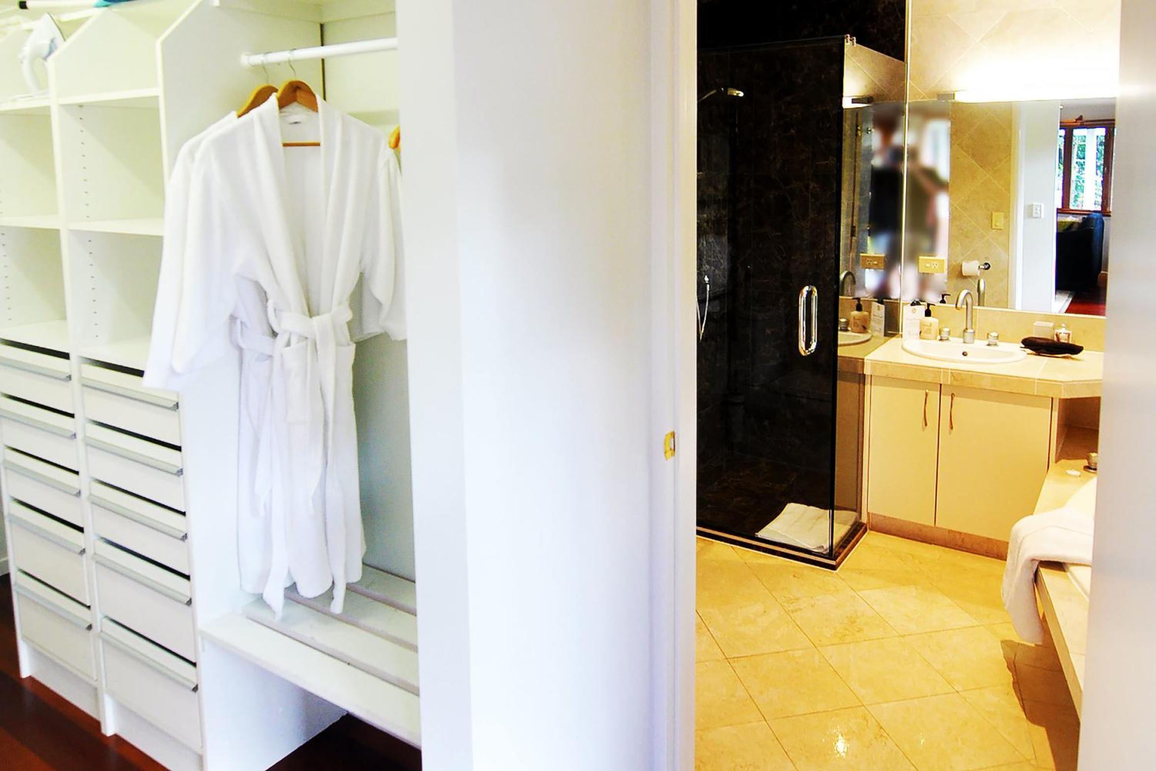 Premier Suite - Photo 6