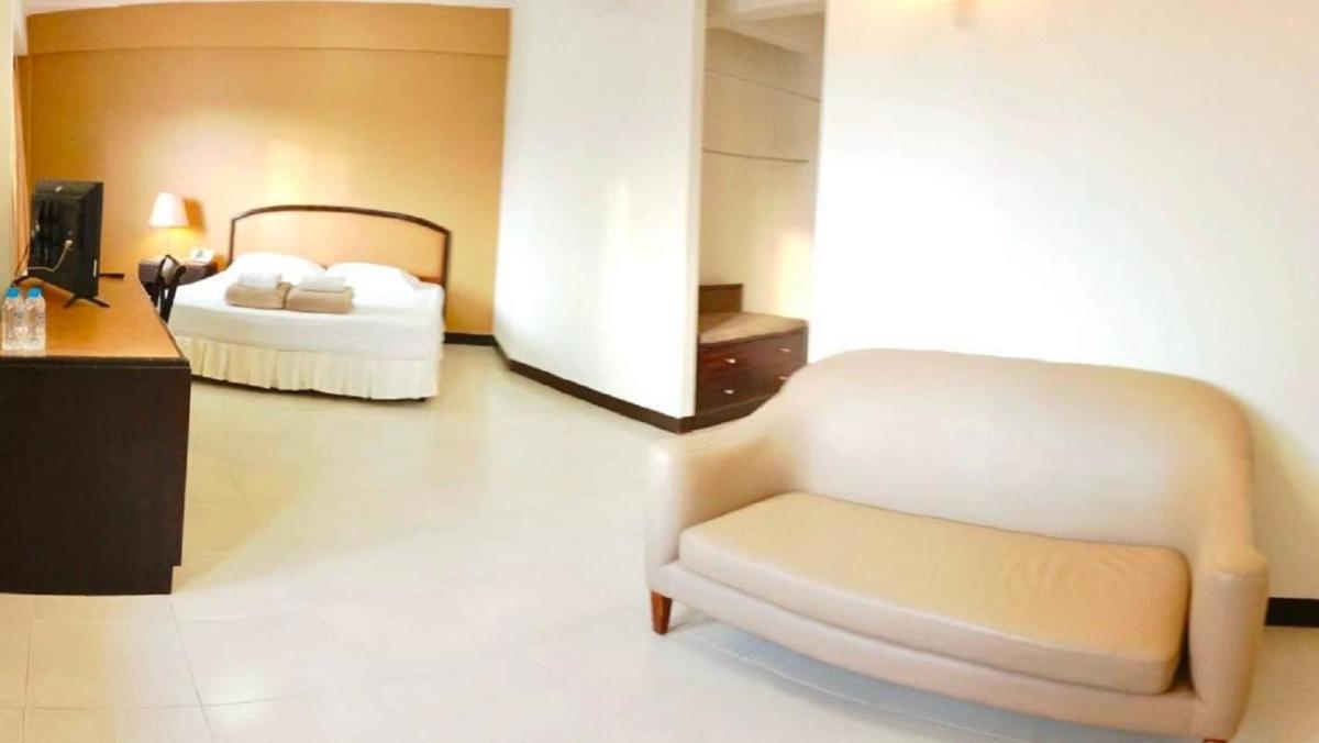 Deluxe Double Room photo 3