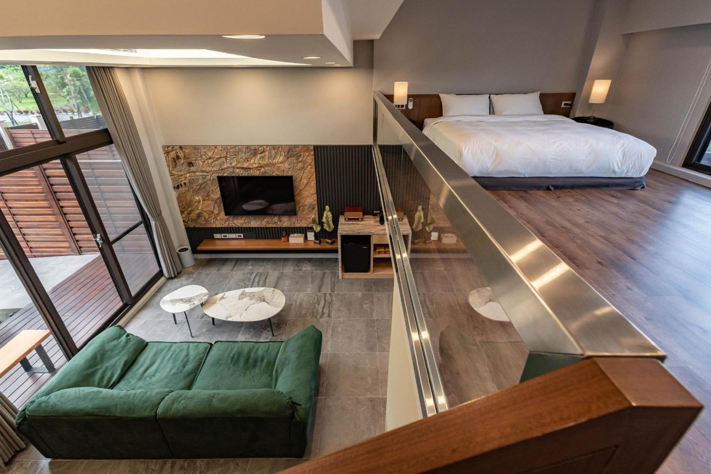 Deluxe Double Room - Photo 1