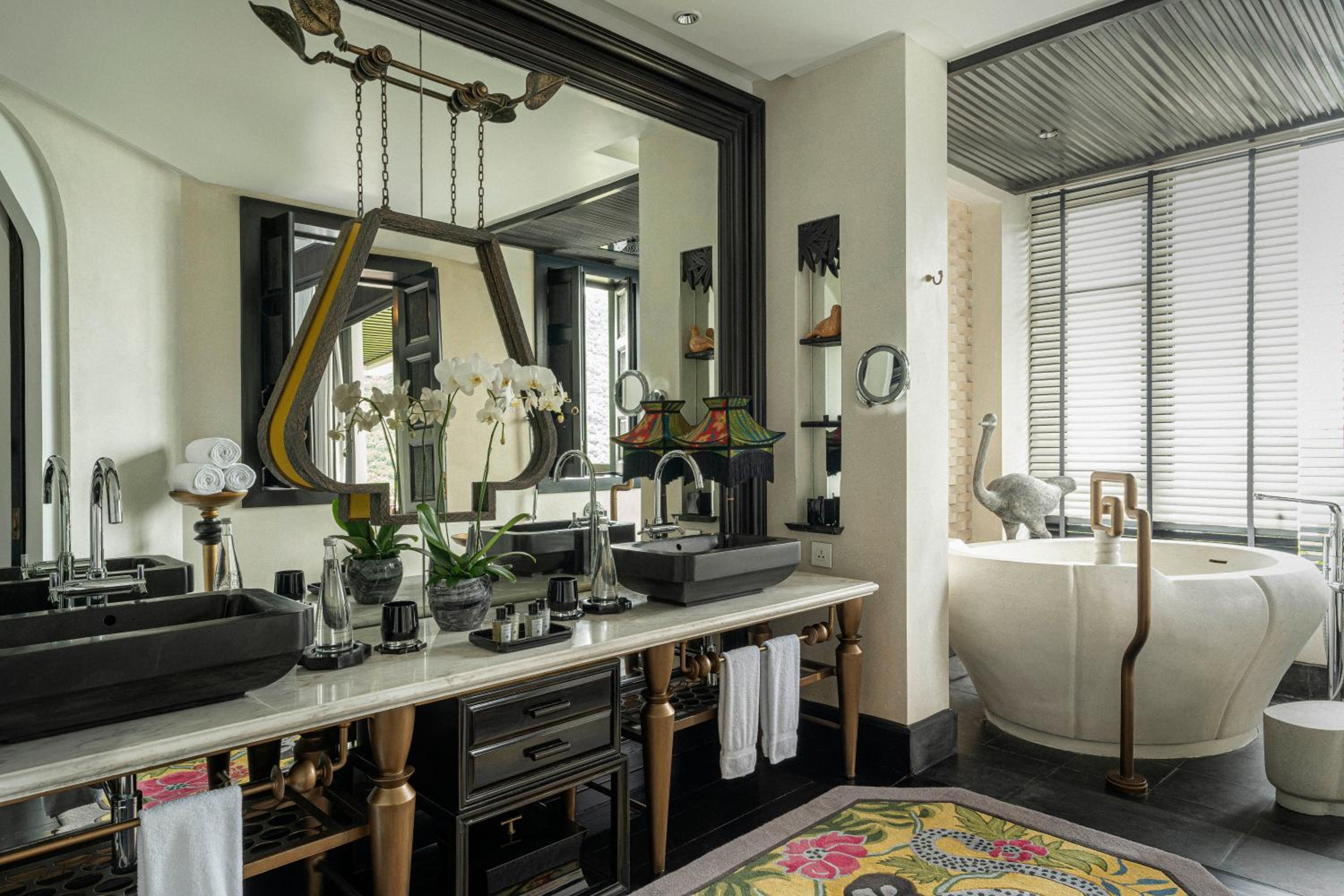 Suite - Photo 2
