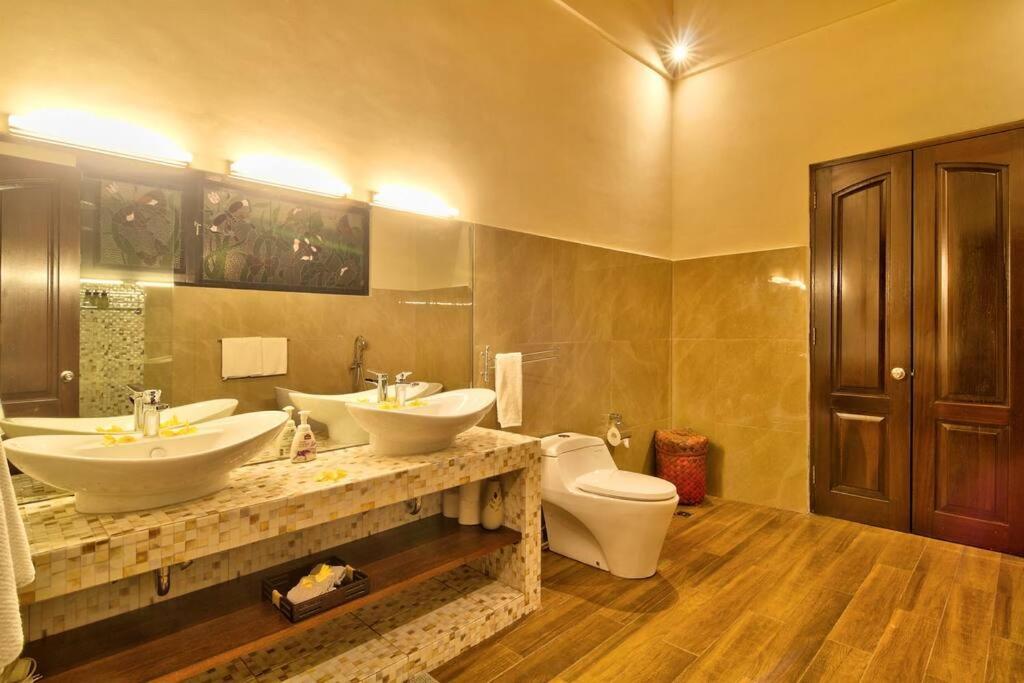 Villa photo 3