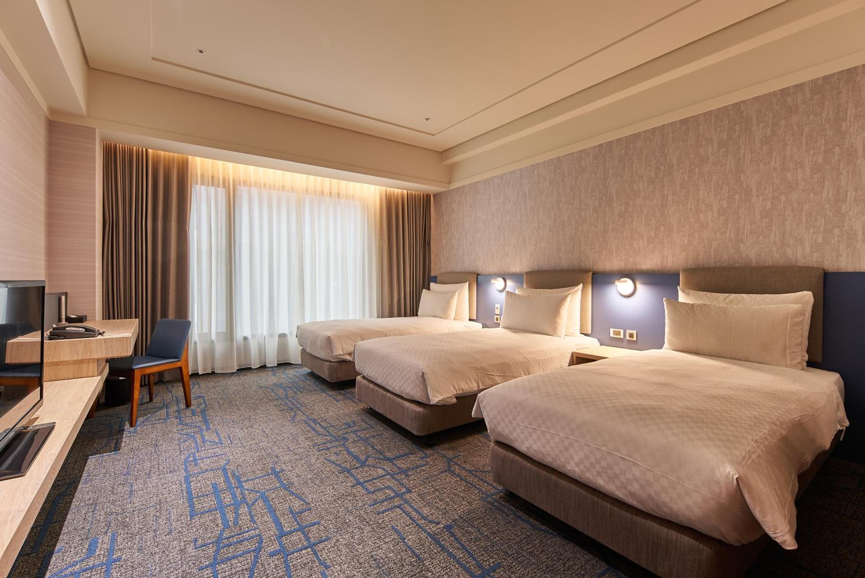 Deluxe Triple Room