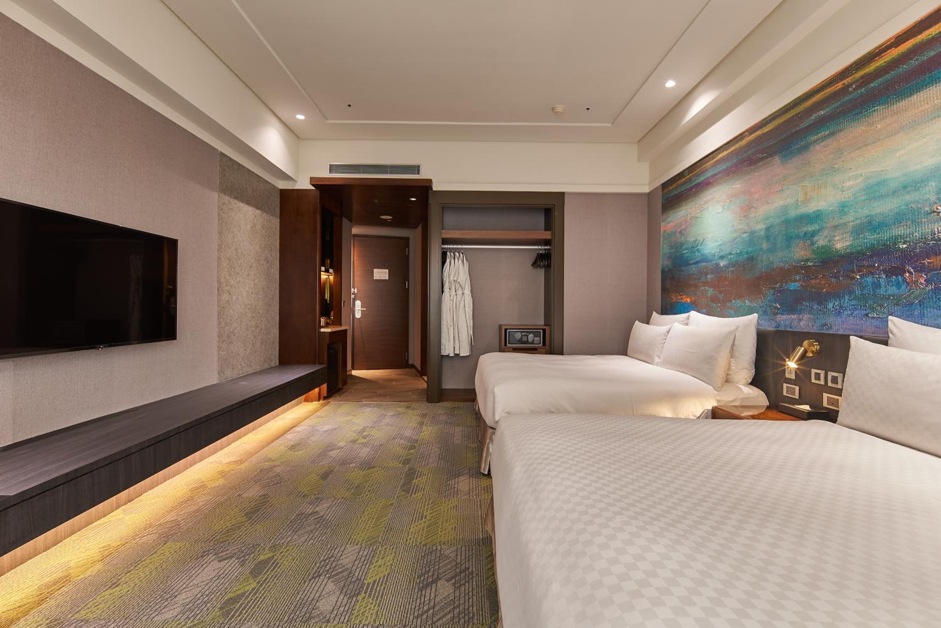Deluxe Quadruple Room