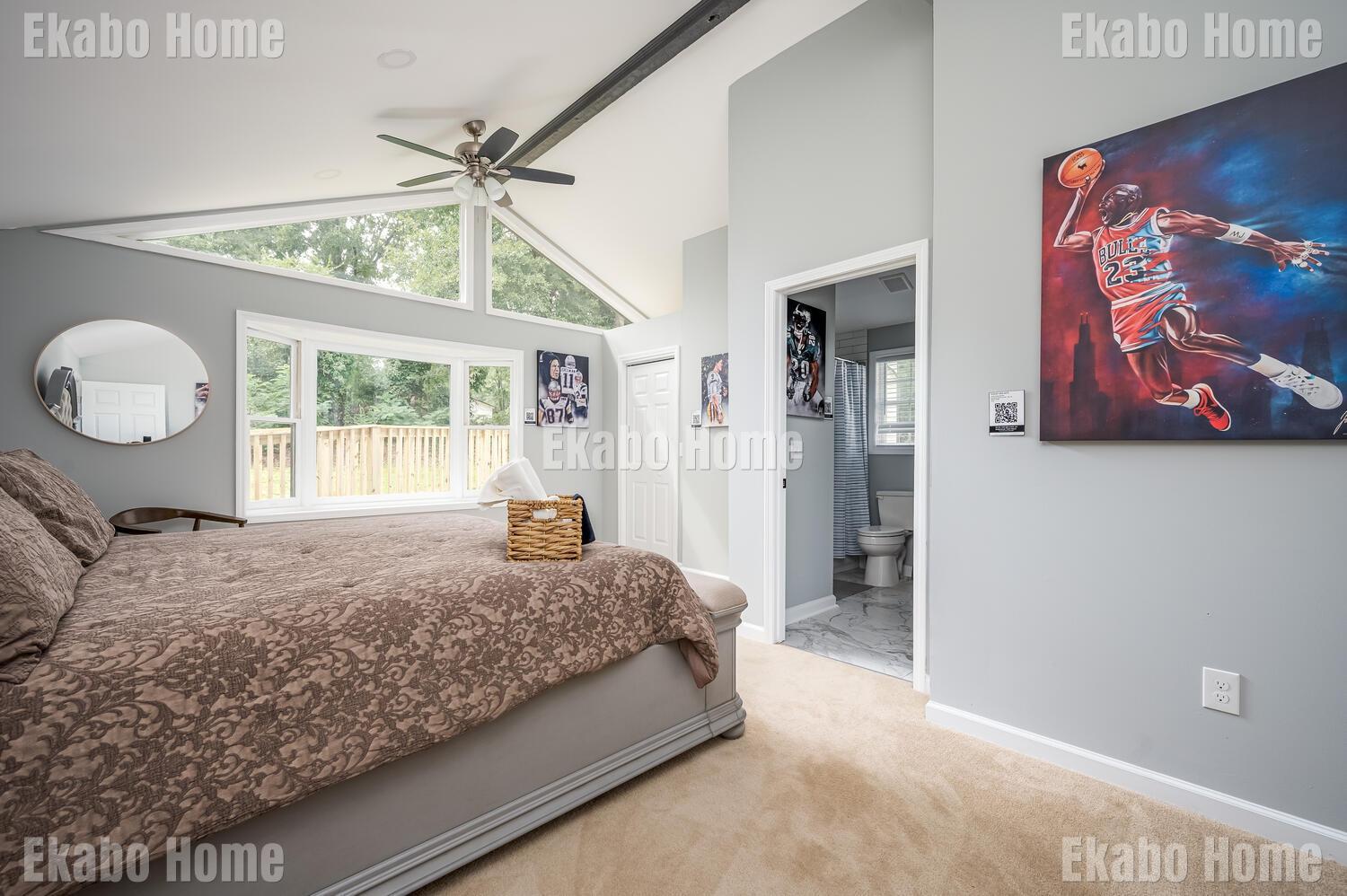 Three-Bedroom House photo 1