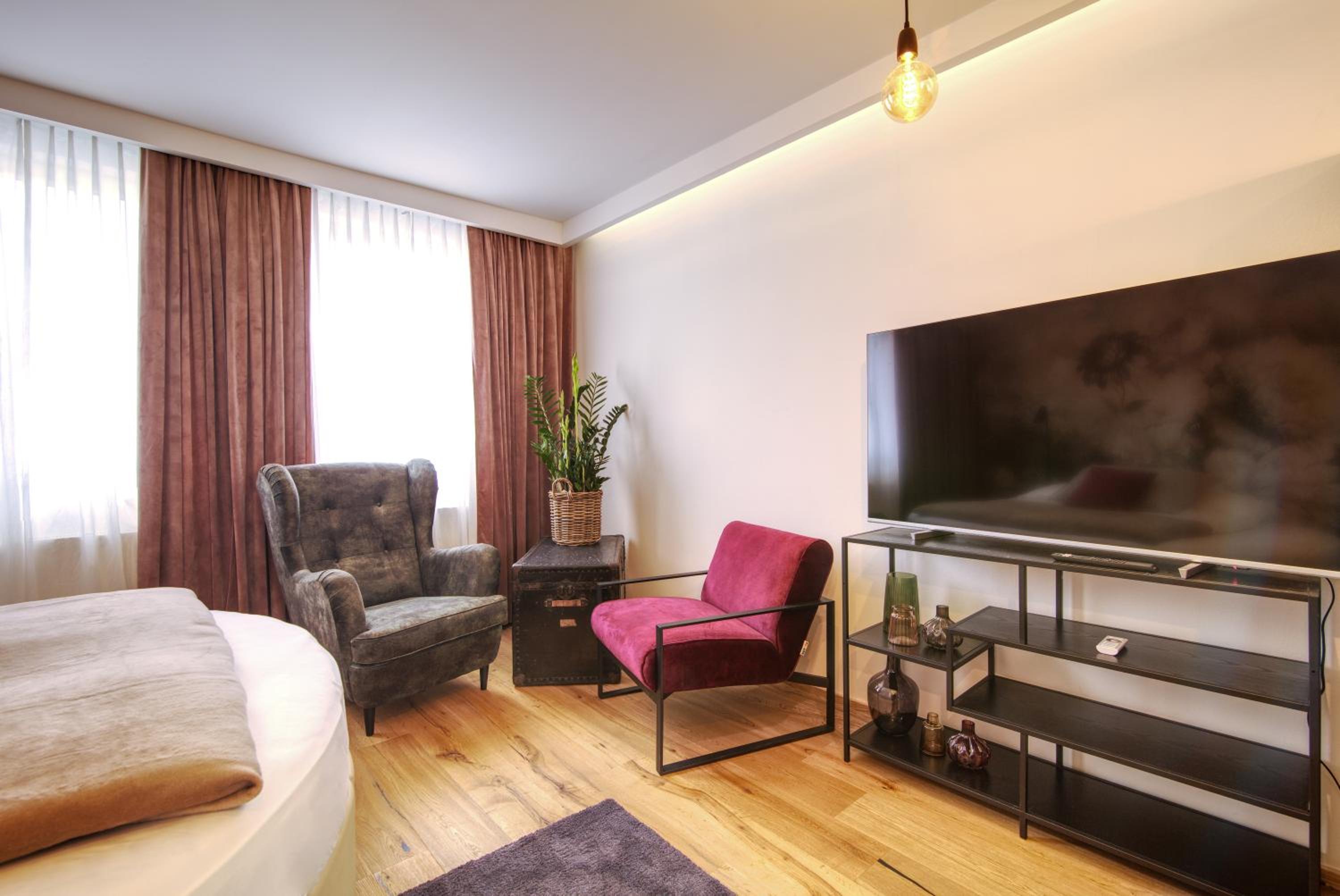 Studio Apartment photo 3
