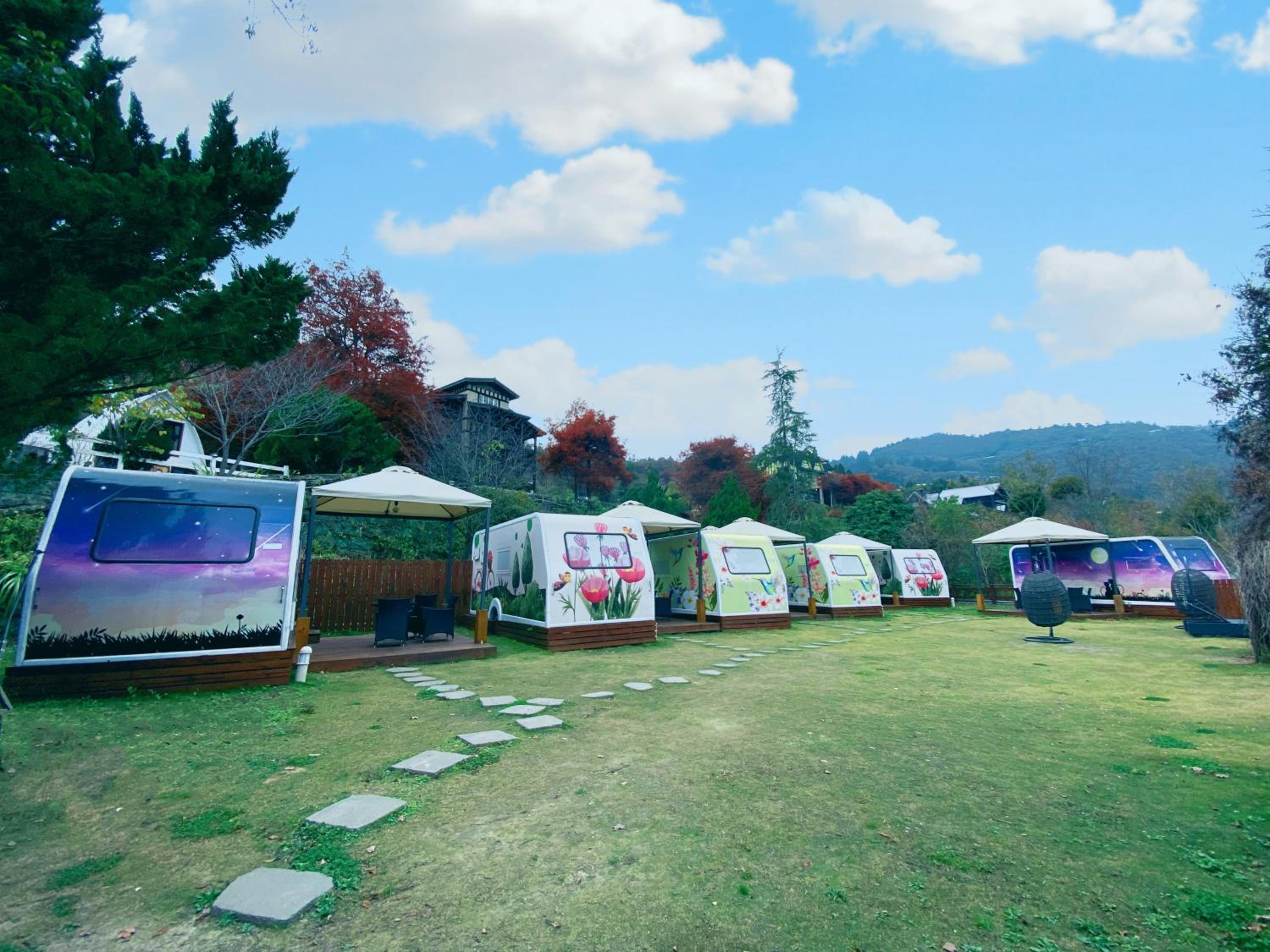 Caravan photo 2