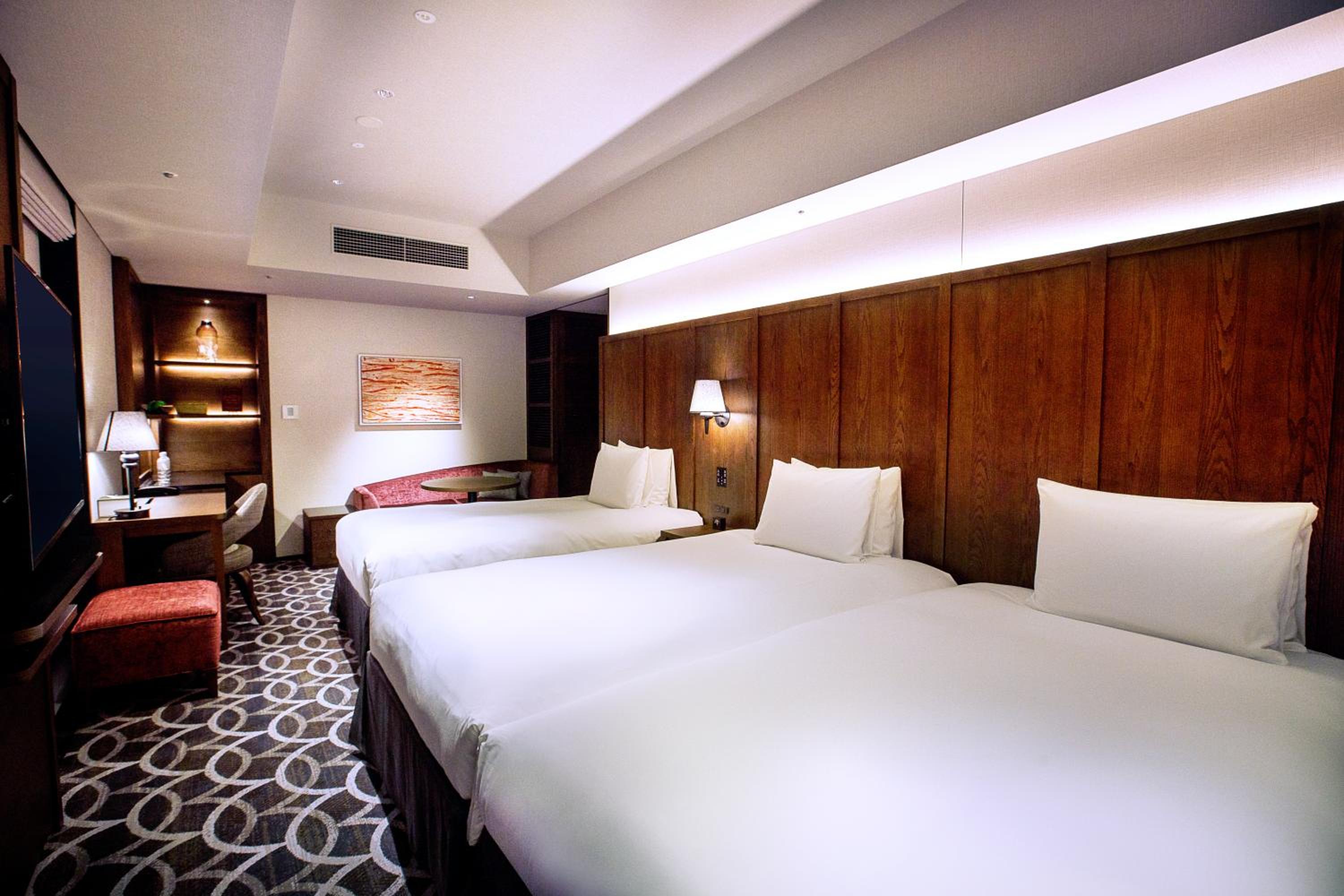Executive Floor - Superior Twin Room photo 3
