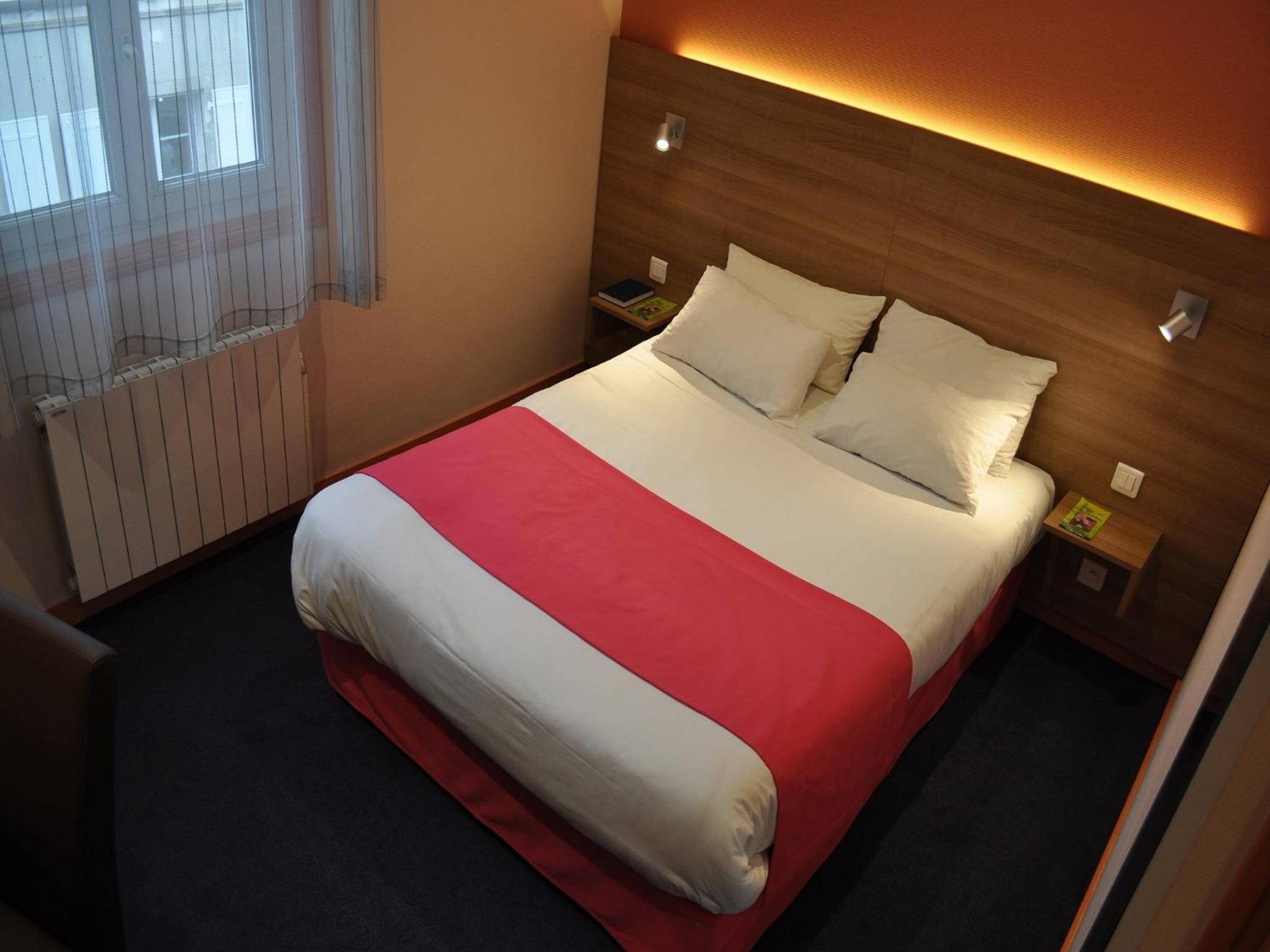 Double Room - Photo 10