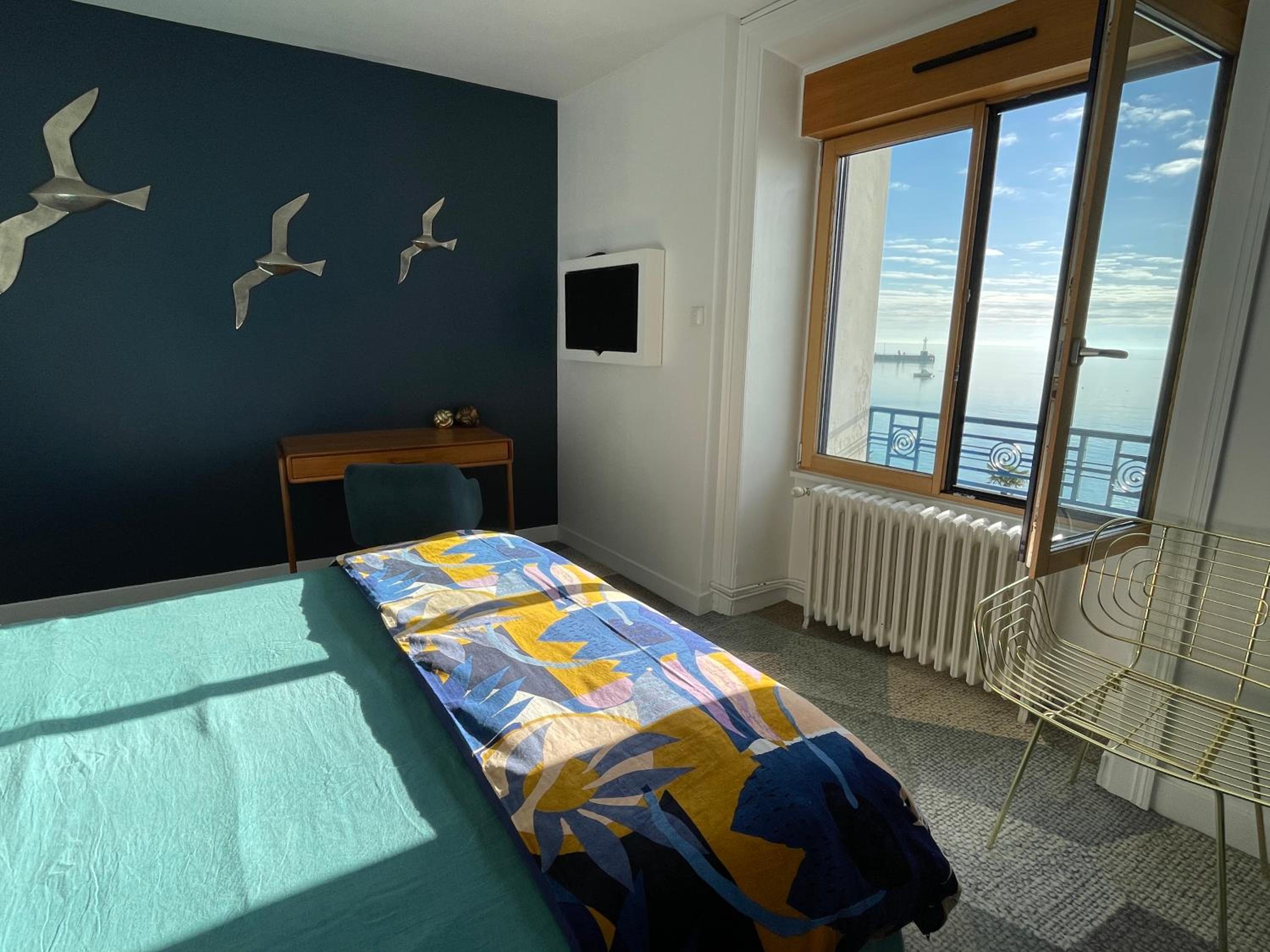 Queen Room with Sea View
