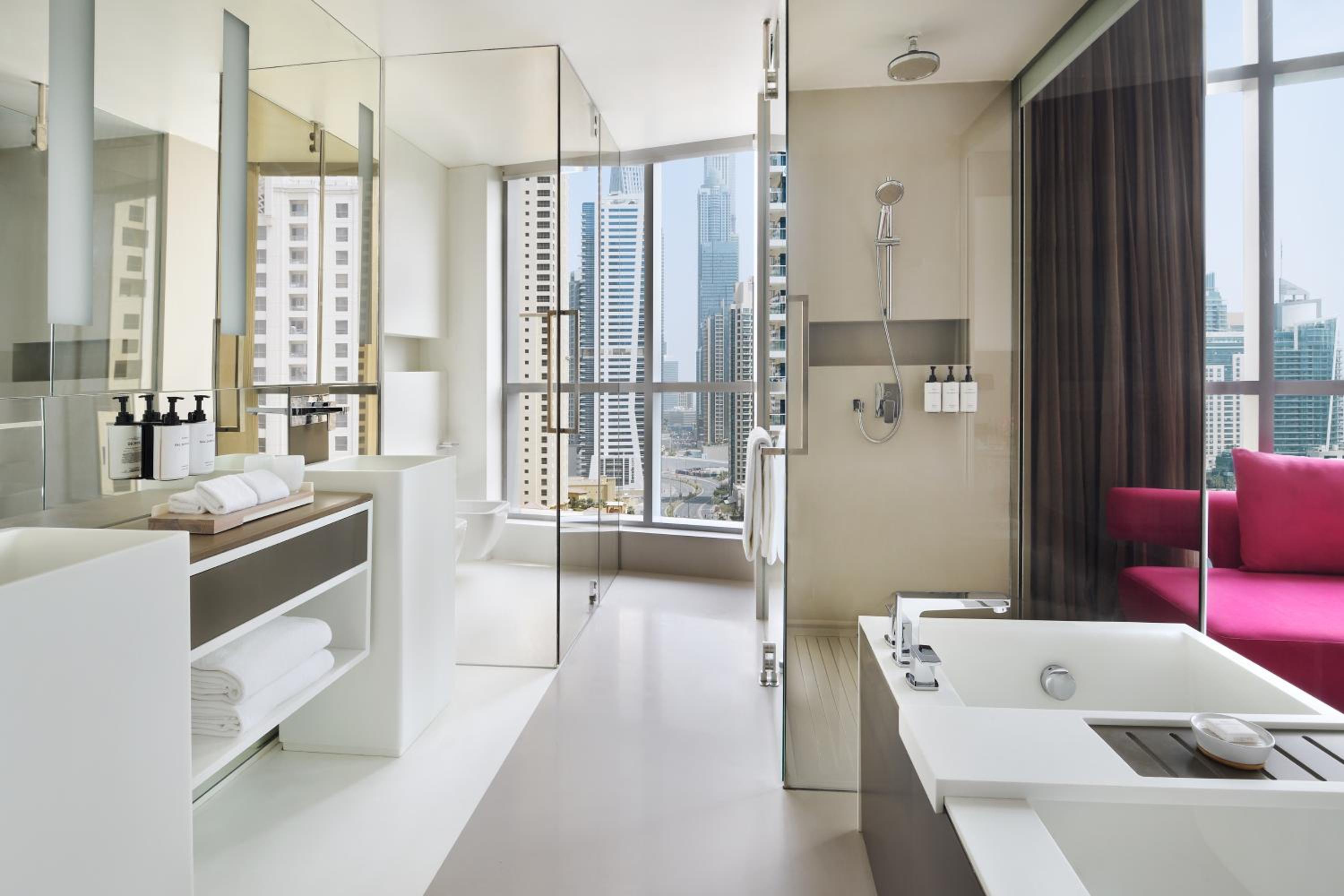 Premium Twin Room with Balcony and Marina View