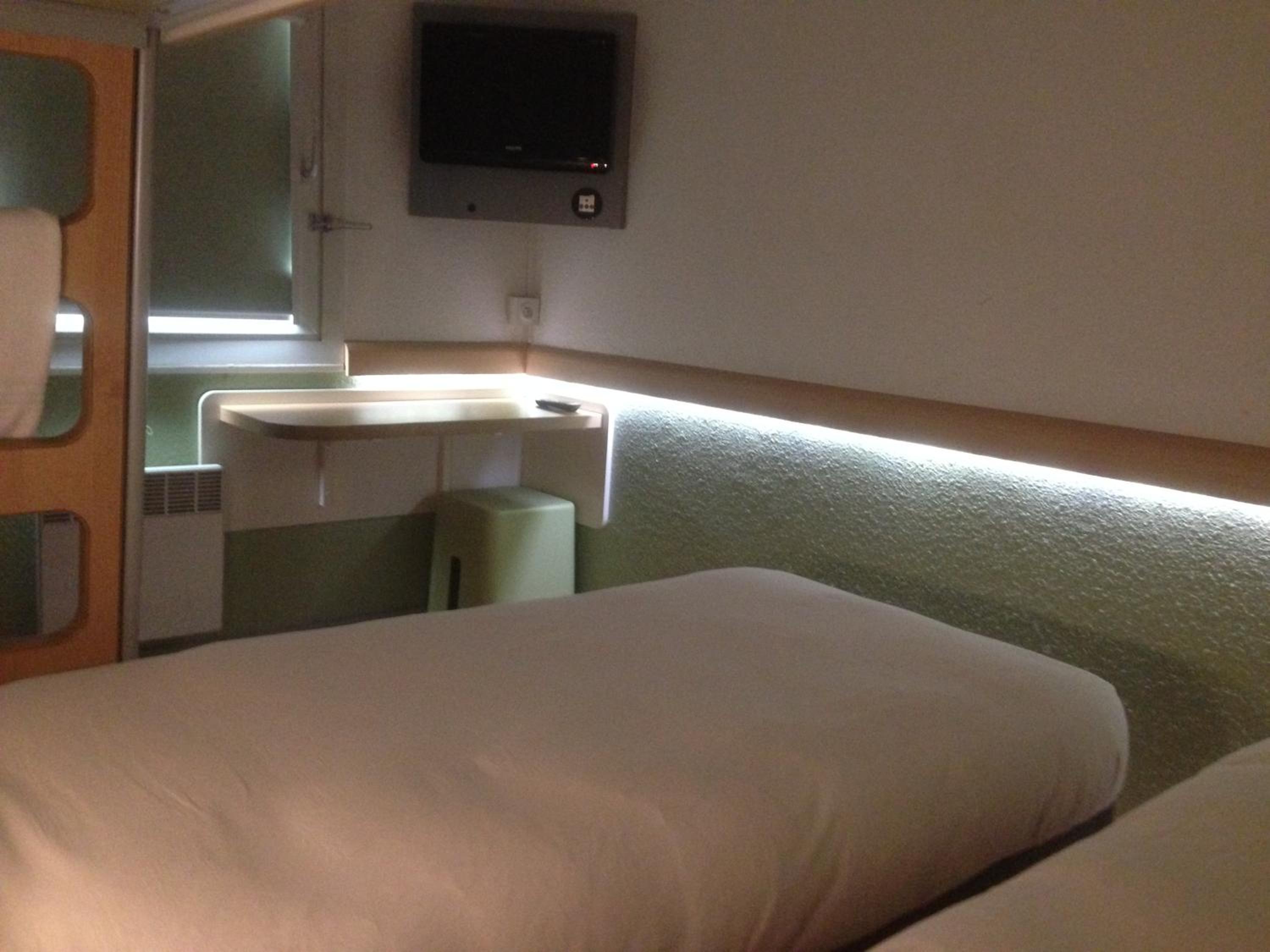 Standard Twin Room photo 3