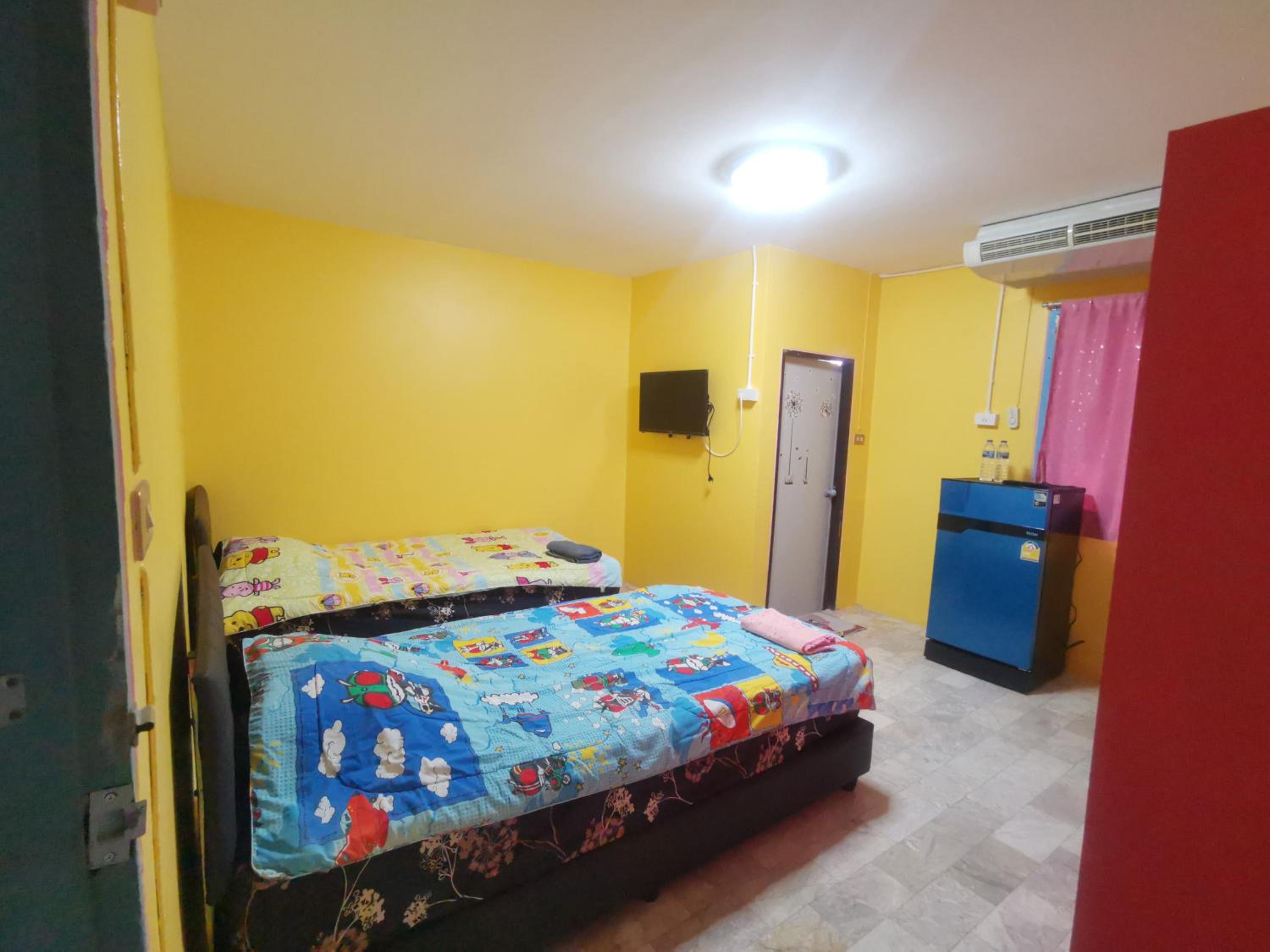 Standard Twin Room - Photo 7