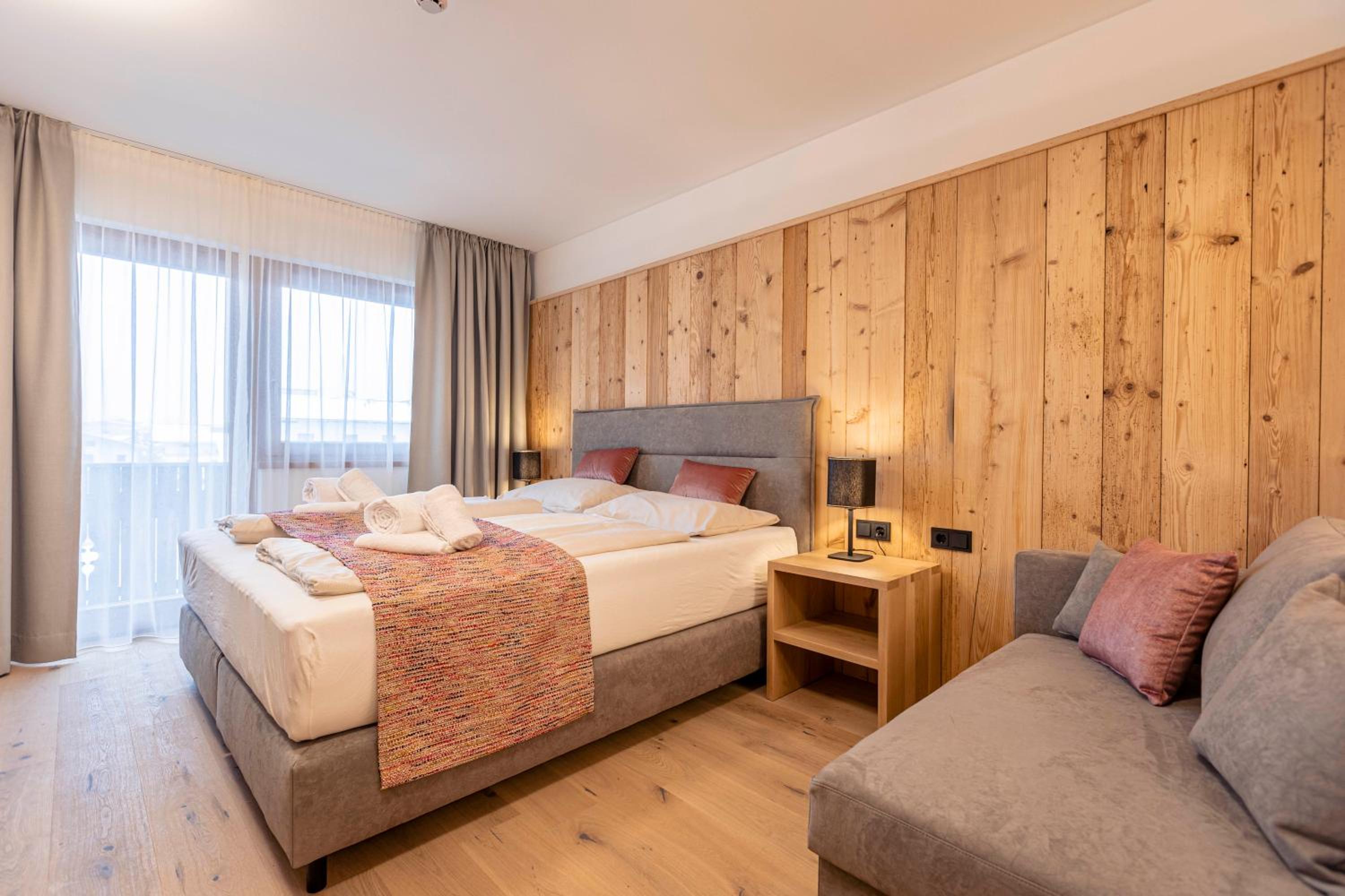 Deluxe Apartment