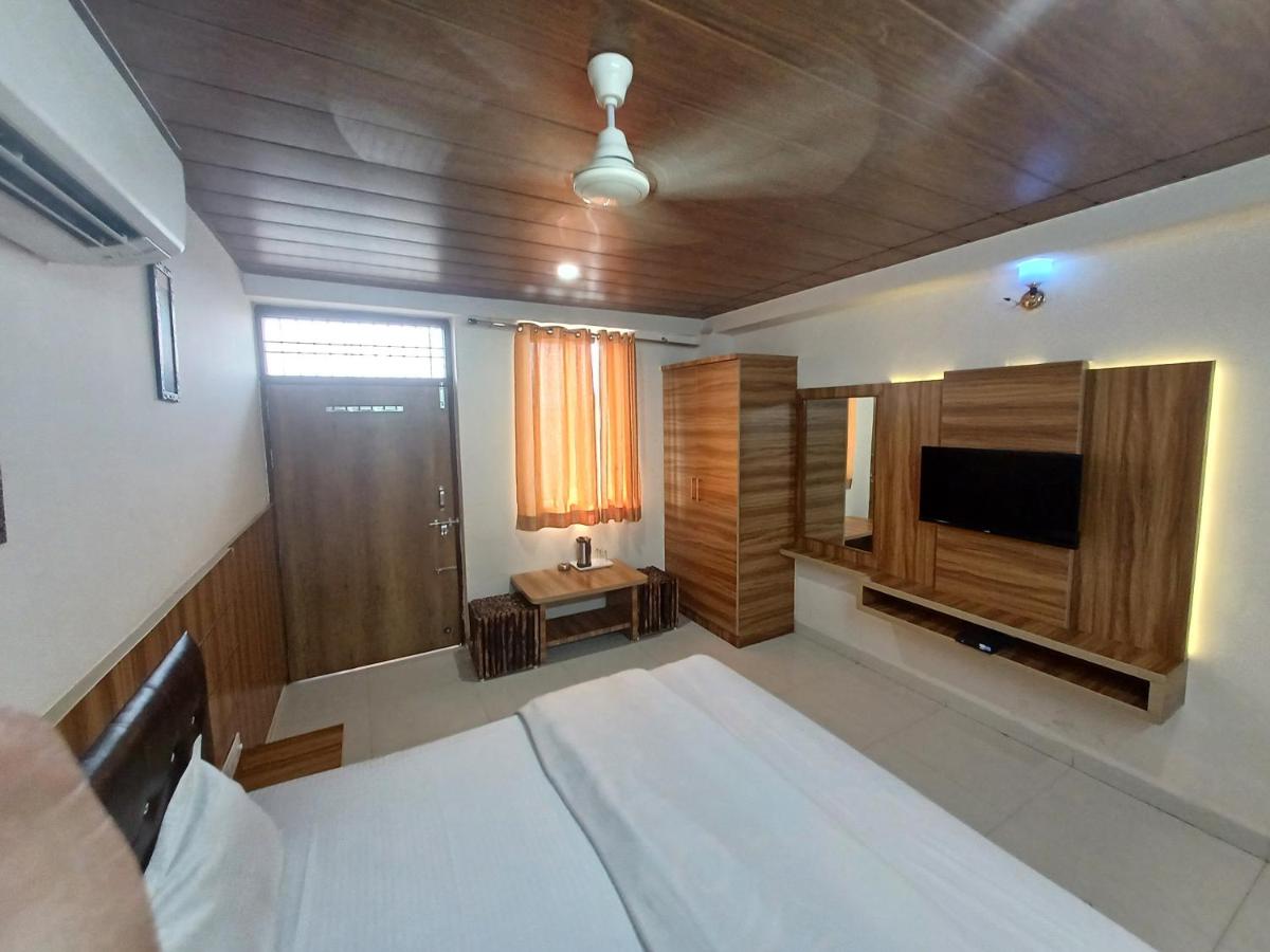 Deluxe Room - Photo 3