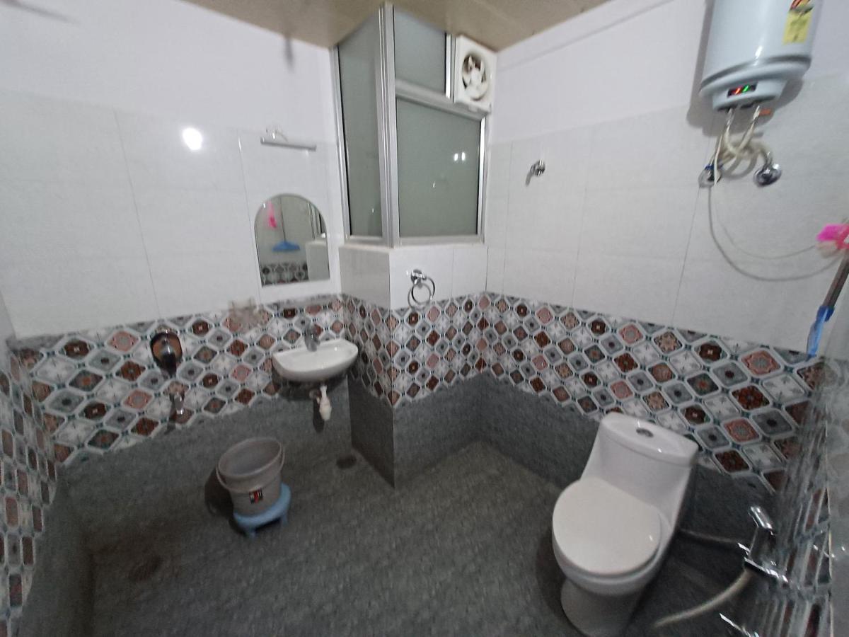 Deluxe Room - Photo 17