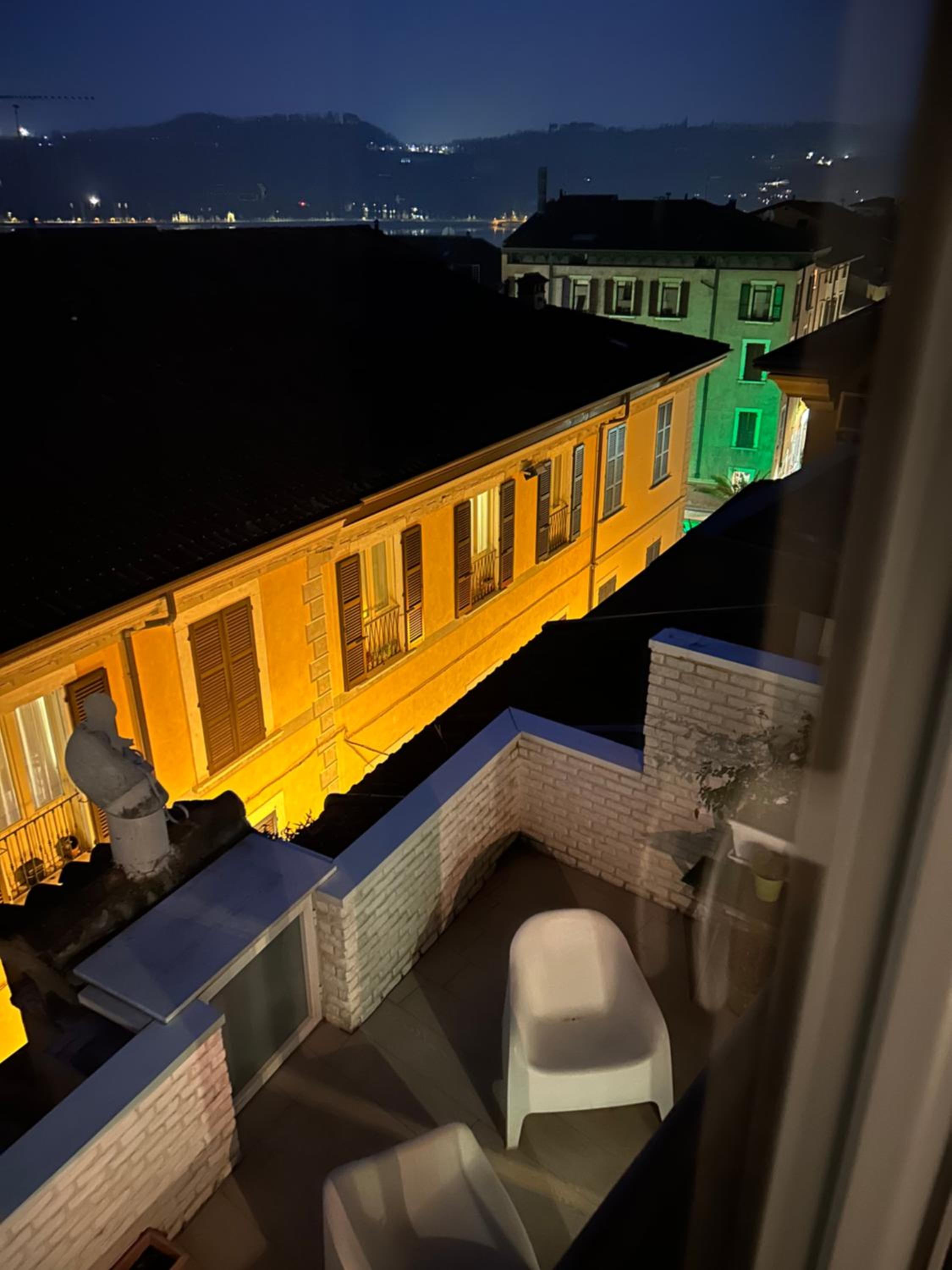 Two-Bedroom Penthouse Apartment with Terrace - Photo 39