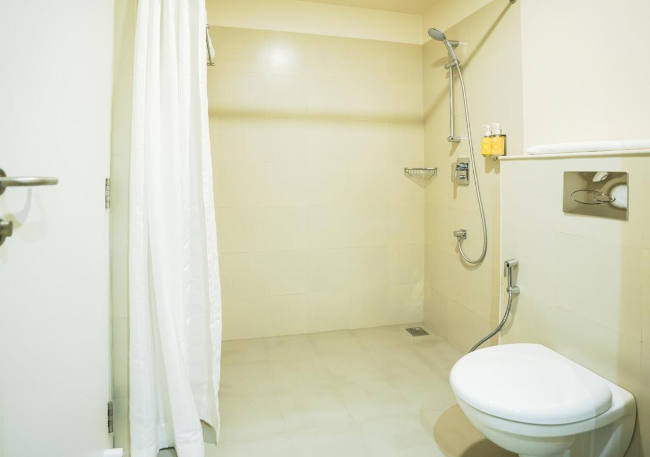 Standard Queen Room - Photo 6