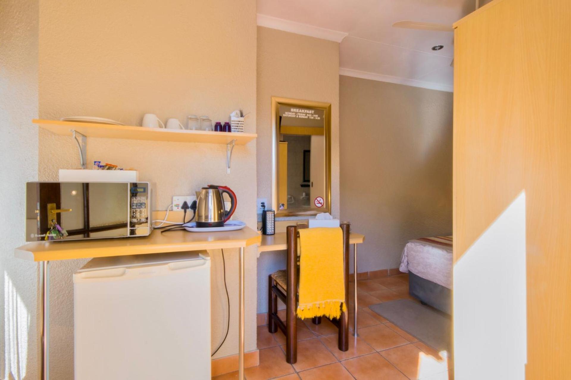 Double Room - Photo 13