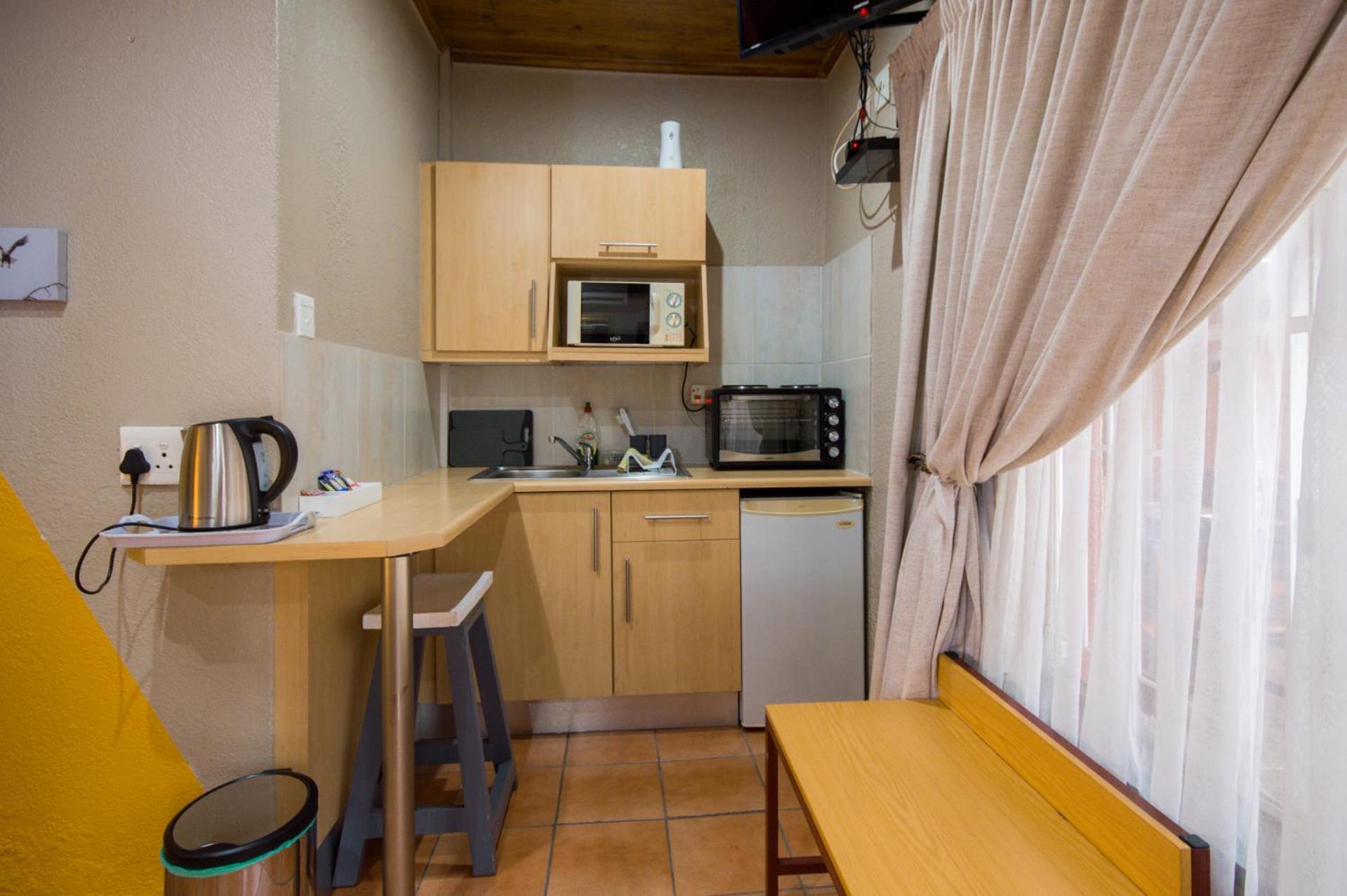 Double Room - Photo 9