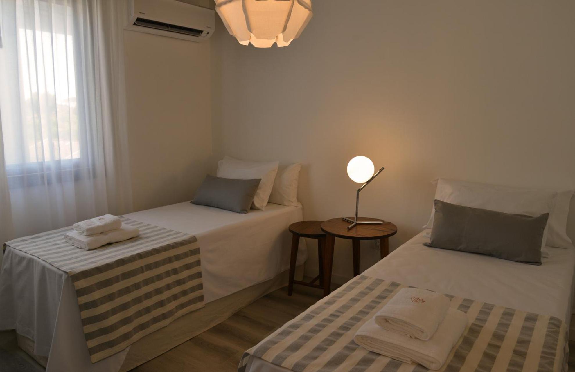 Two-Bedroom Deluxe Apartment photo 2