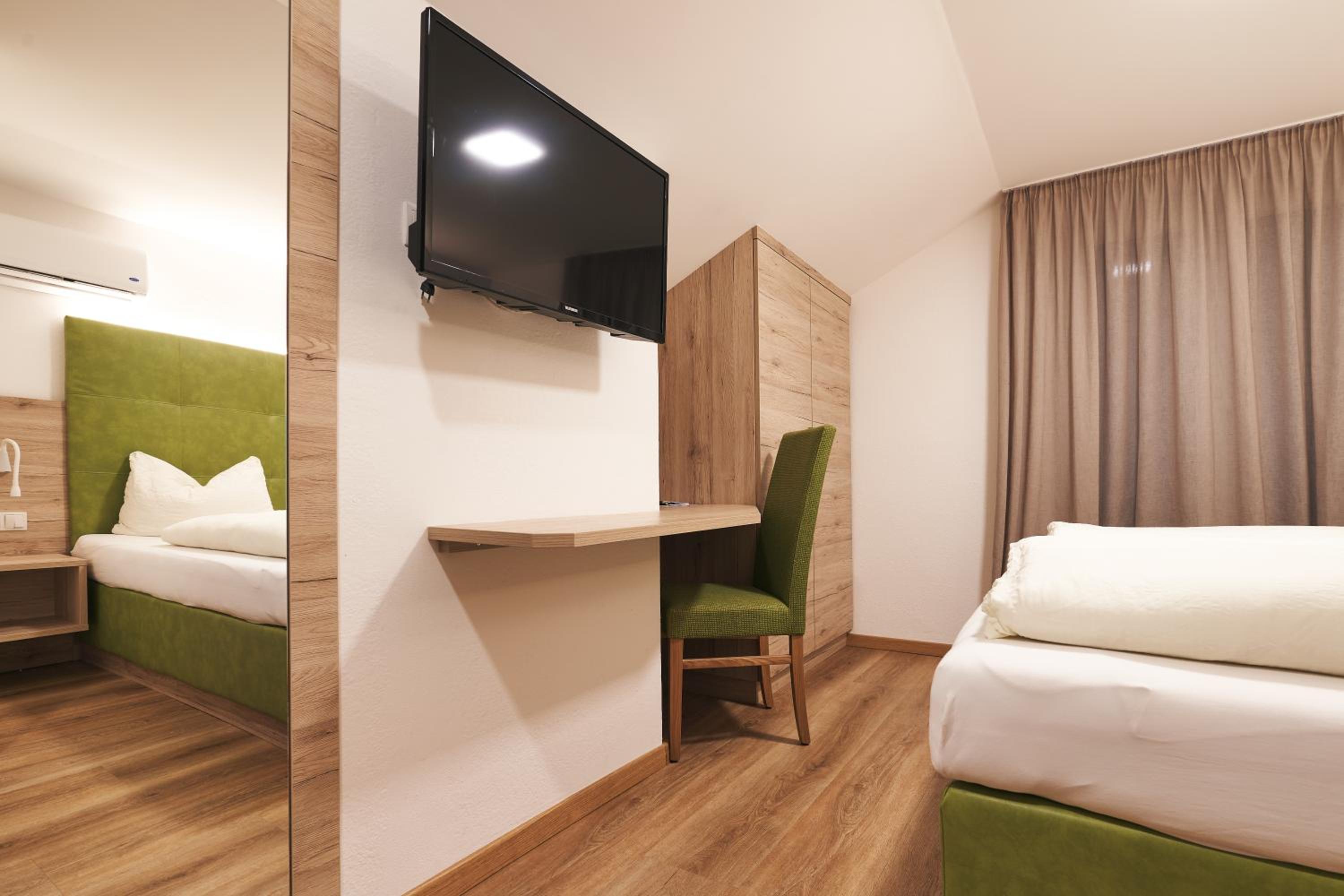 Double Room with Mountain View photo 1