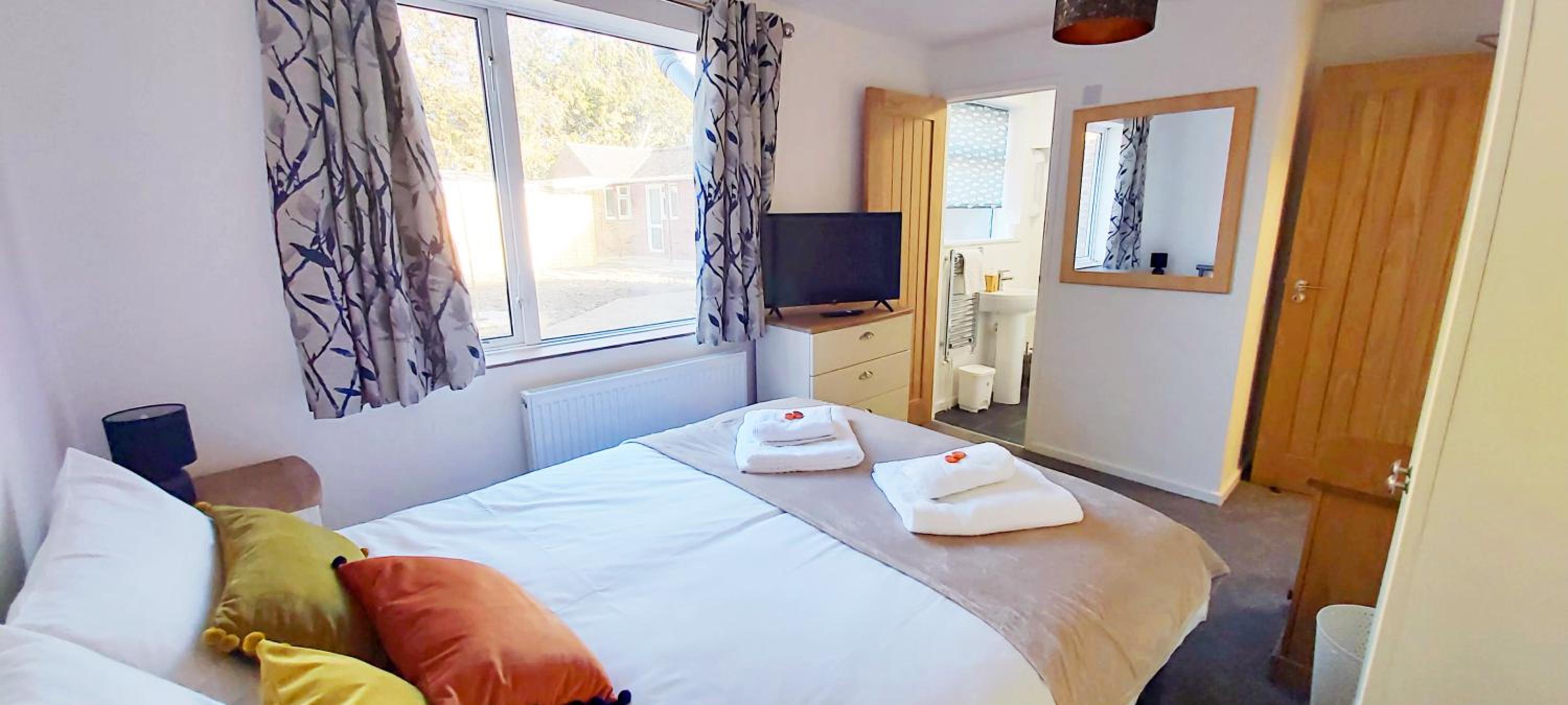 Deluxe Double Room with Shower photo 3
