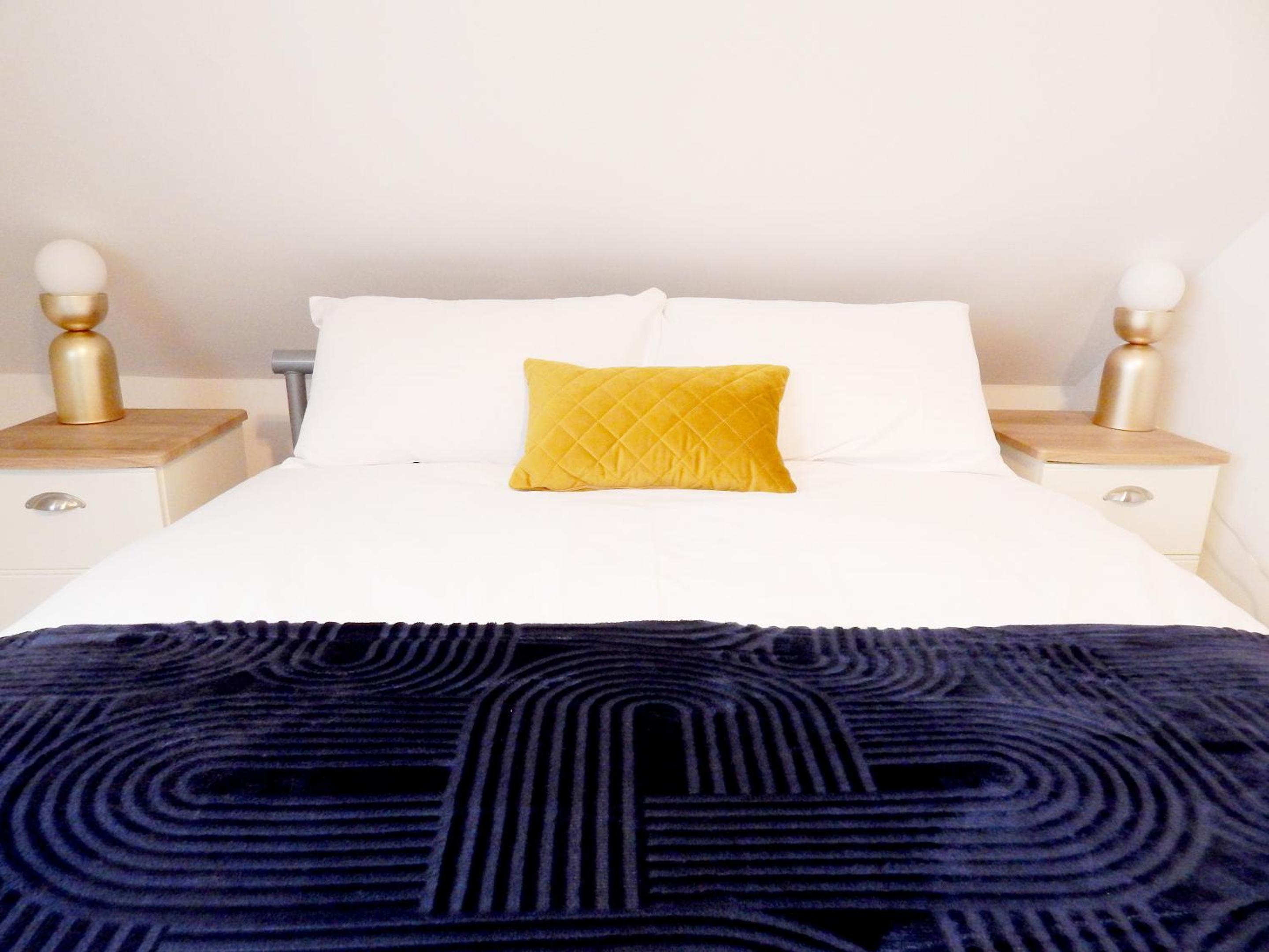 Deluxe Double Room with Shower photo 2