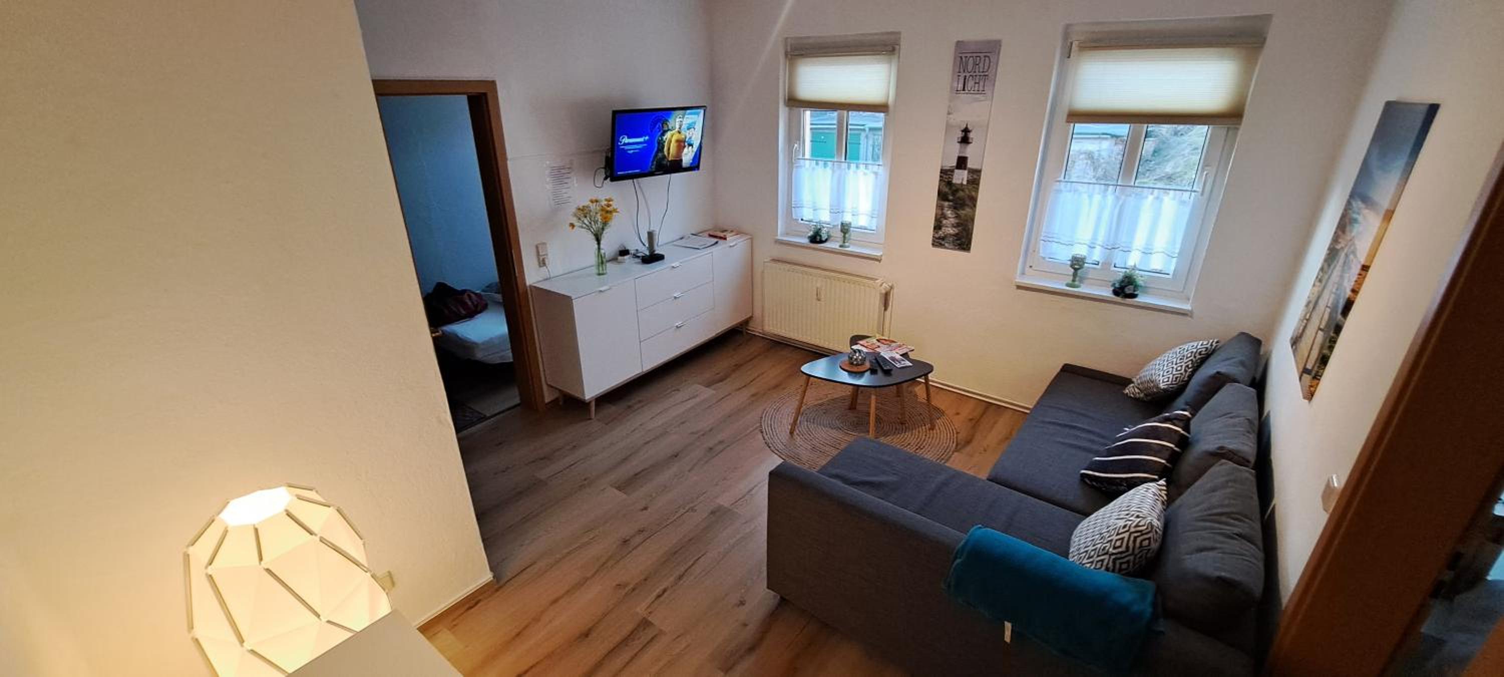 One-Bedroom Apartment photo 1