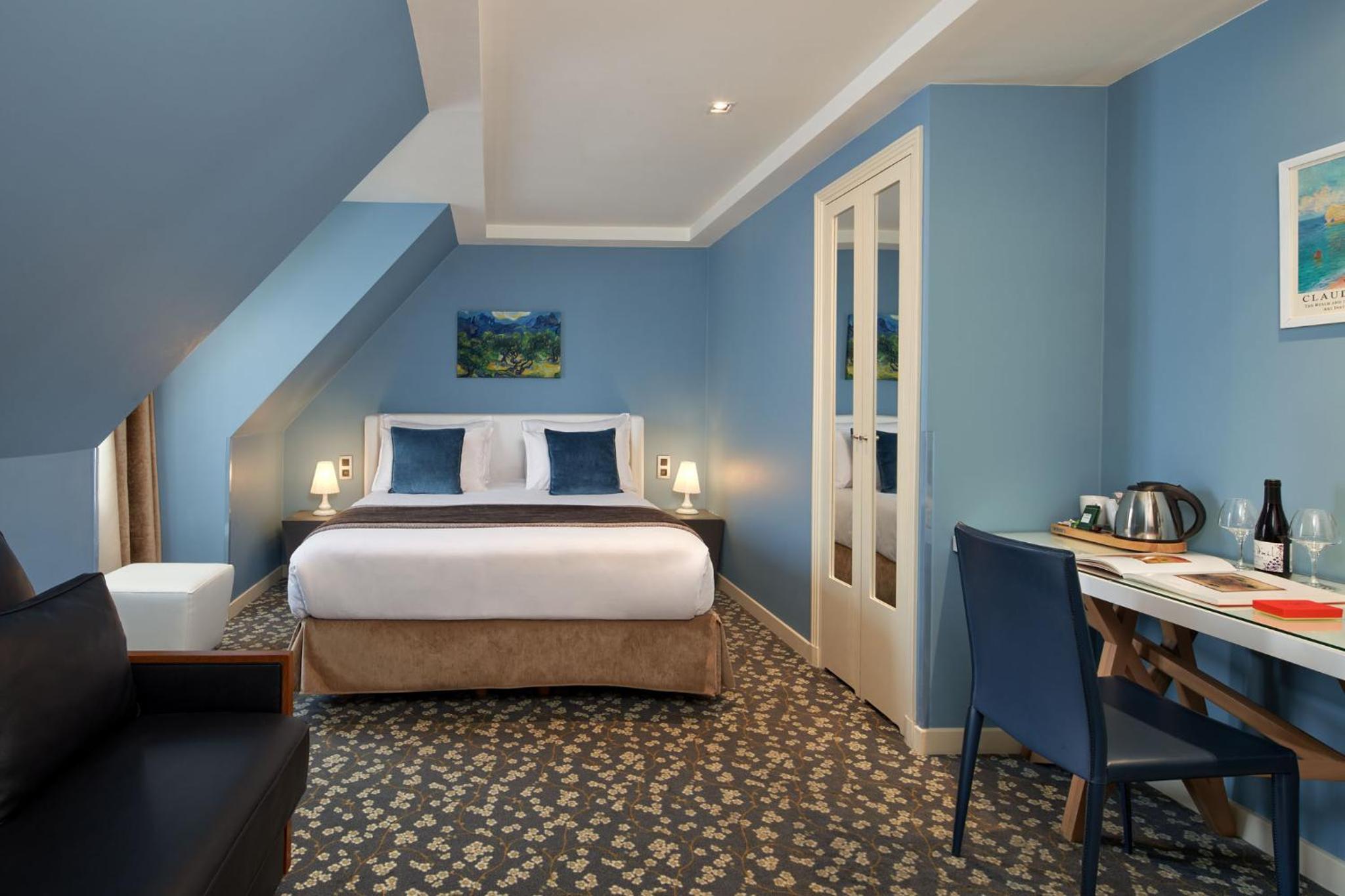 Double Room Top Floor photo 2
