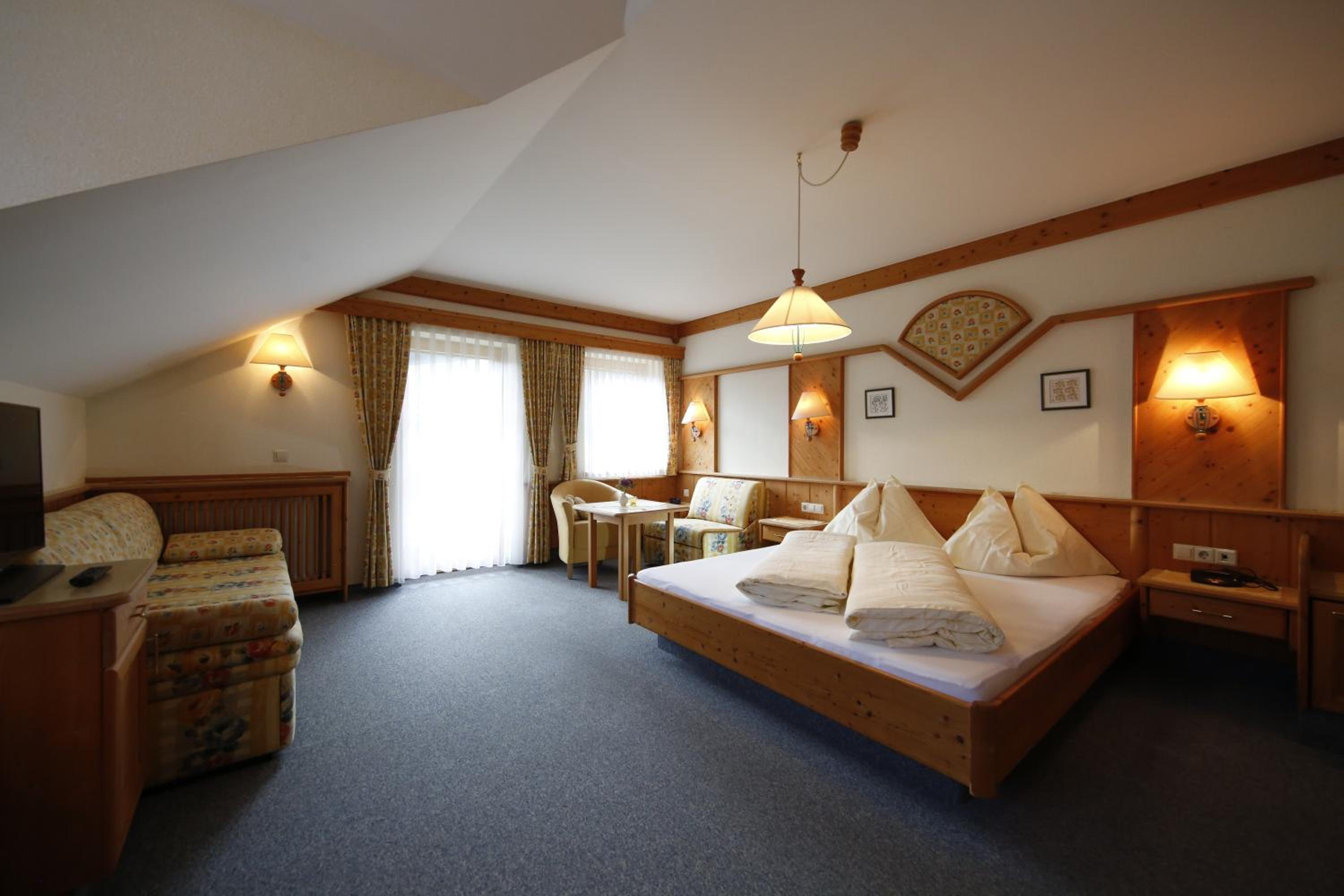 Large Double Room