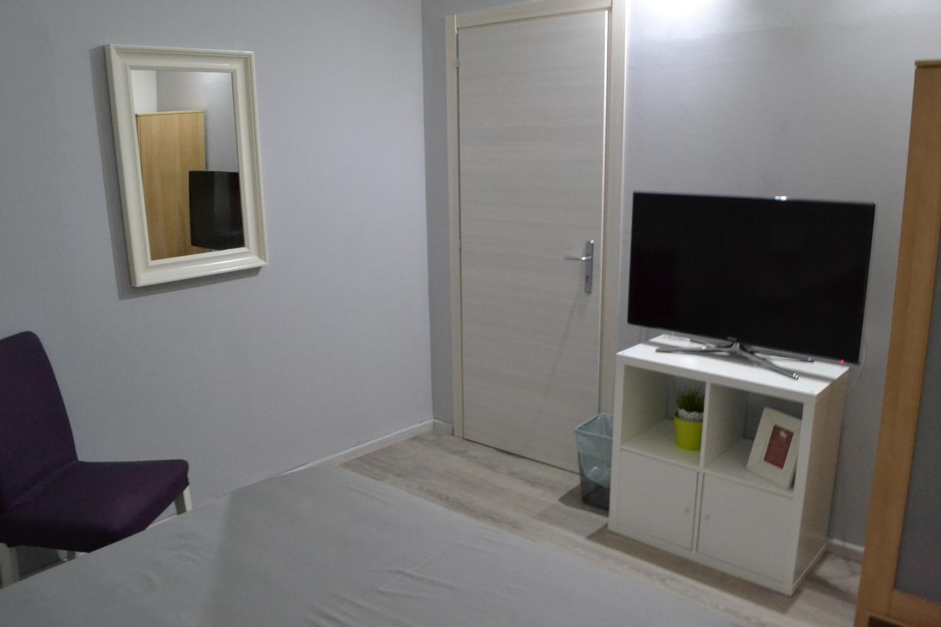 Double Room with Private External Bathroom photo 3
