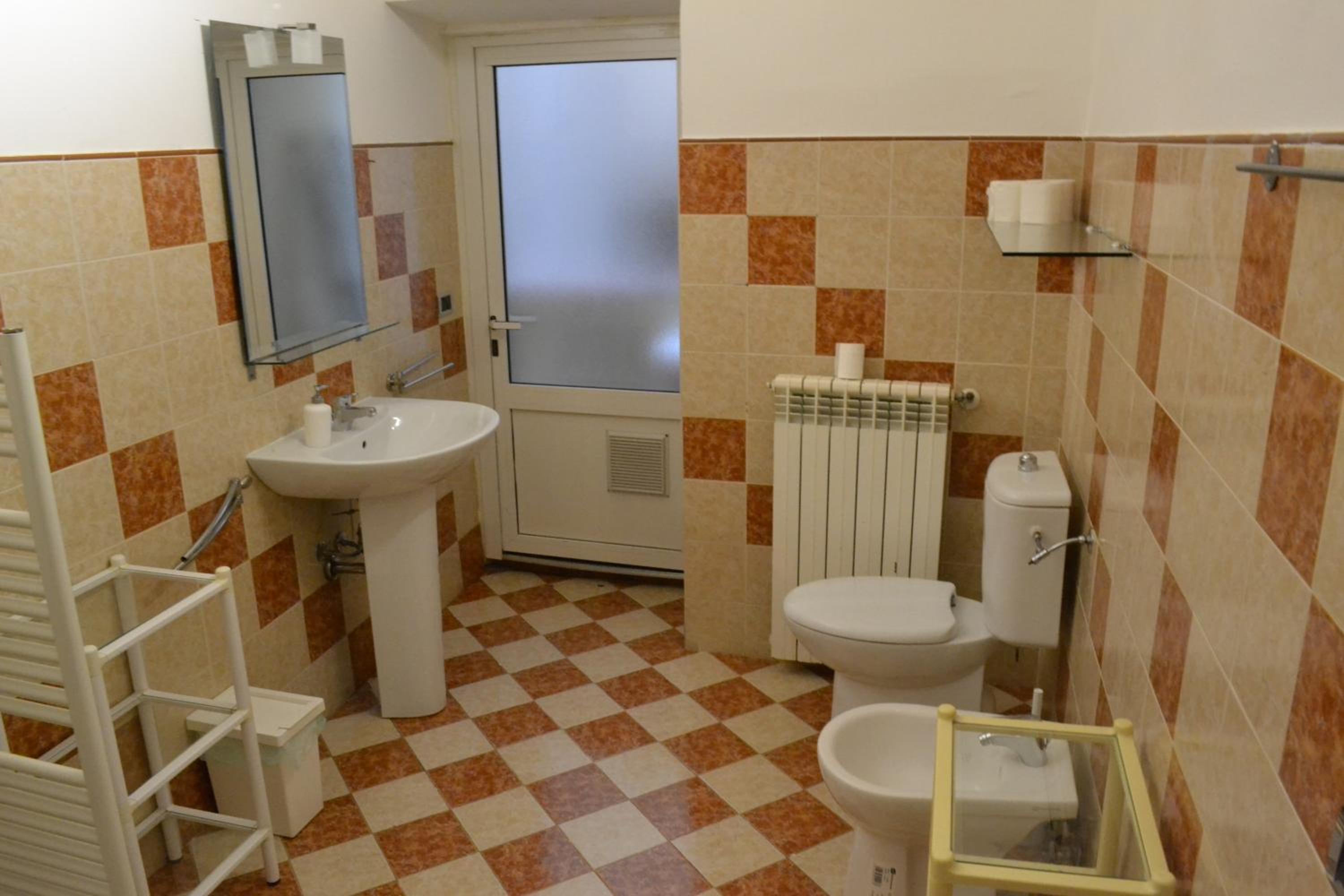 Quadruple Room With Private External Bathroom photo 2