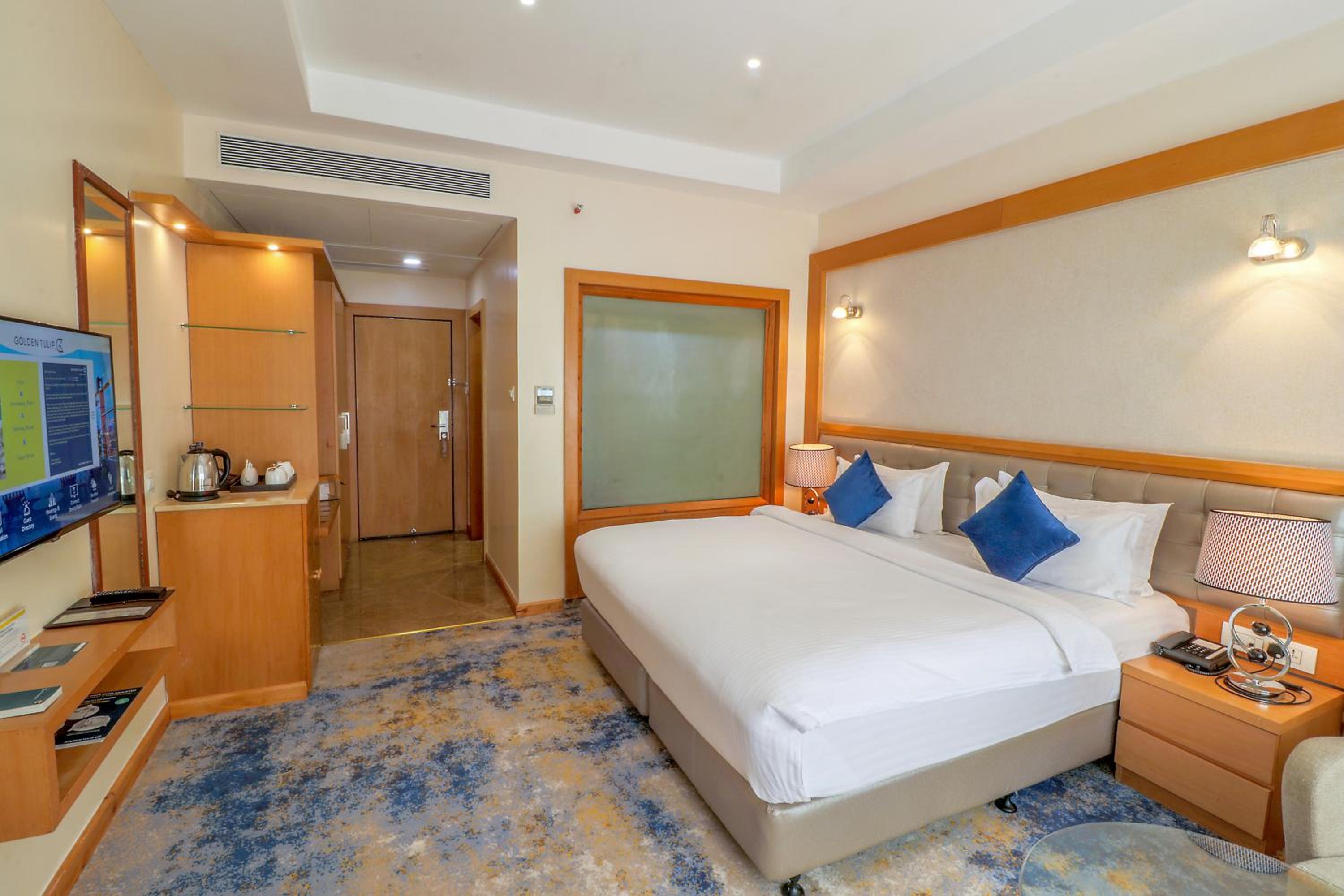 Standard Room – Commercial View photo 1