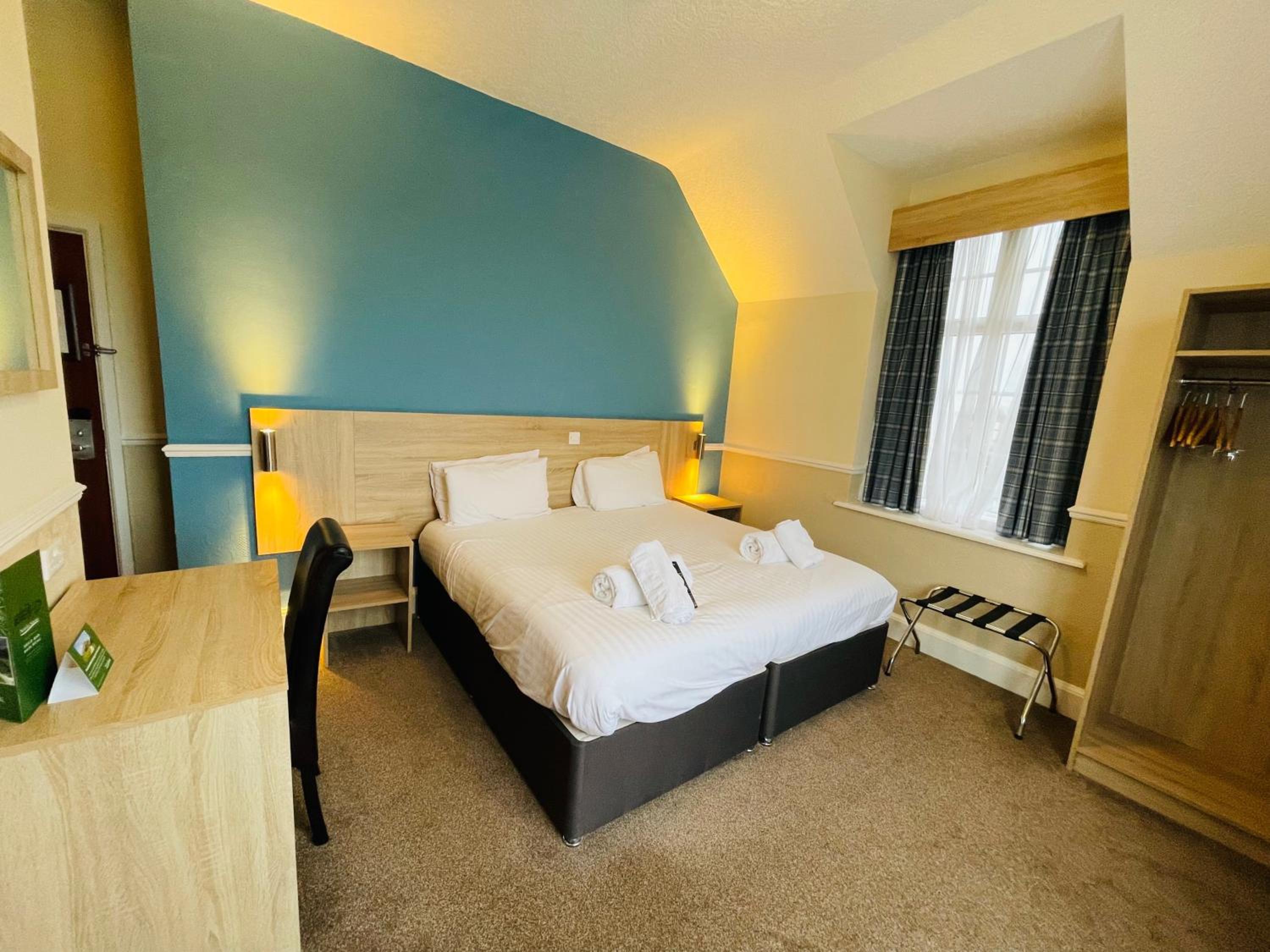 Double Room with Sea View - Photo 2