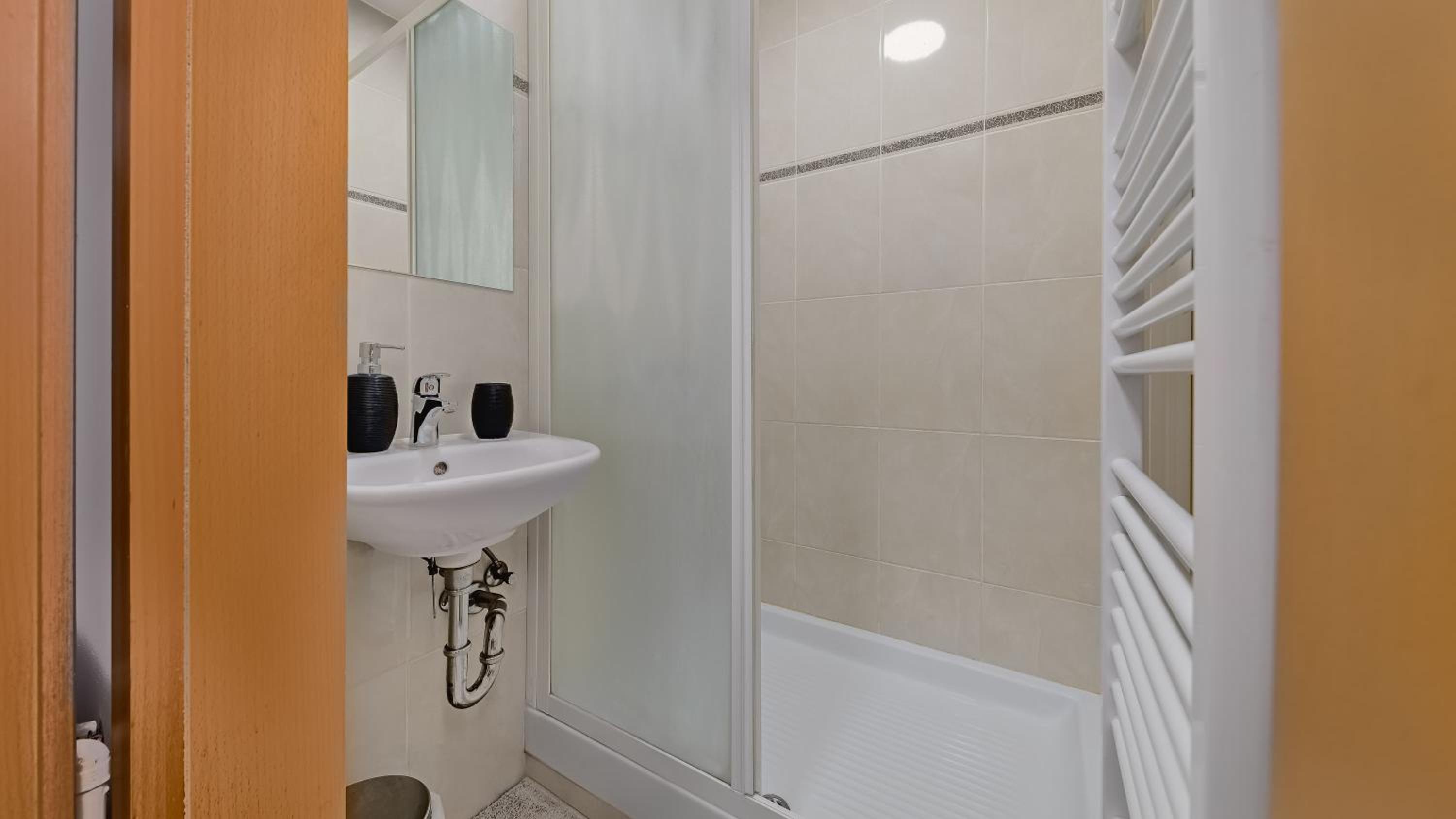 Two-Bedroom Apartment - Photo 18