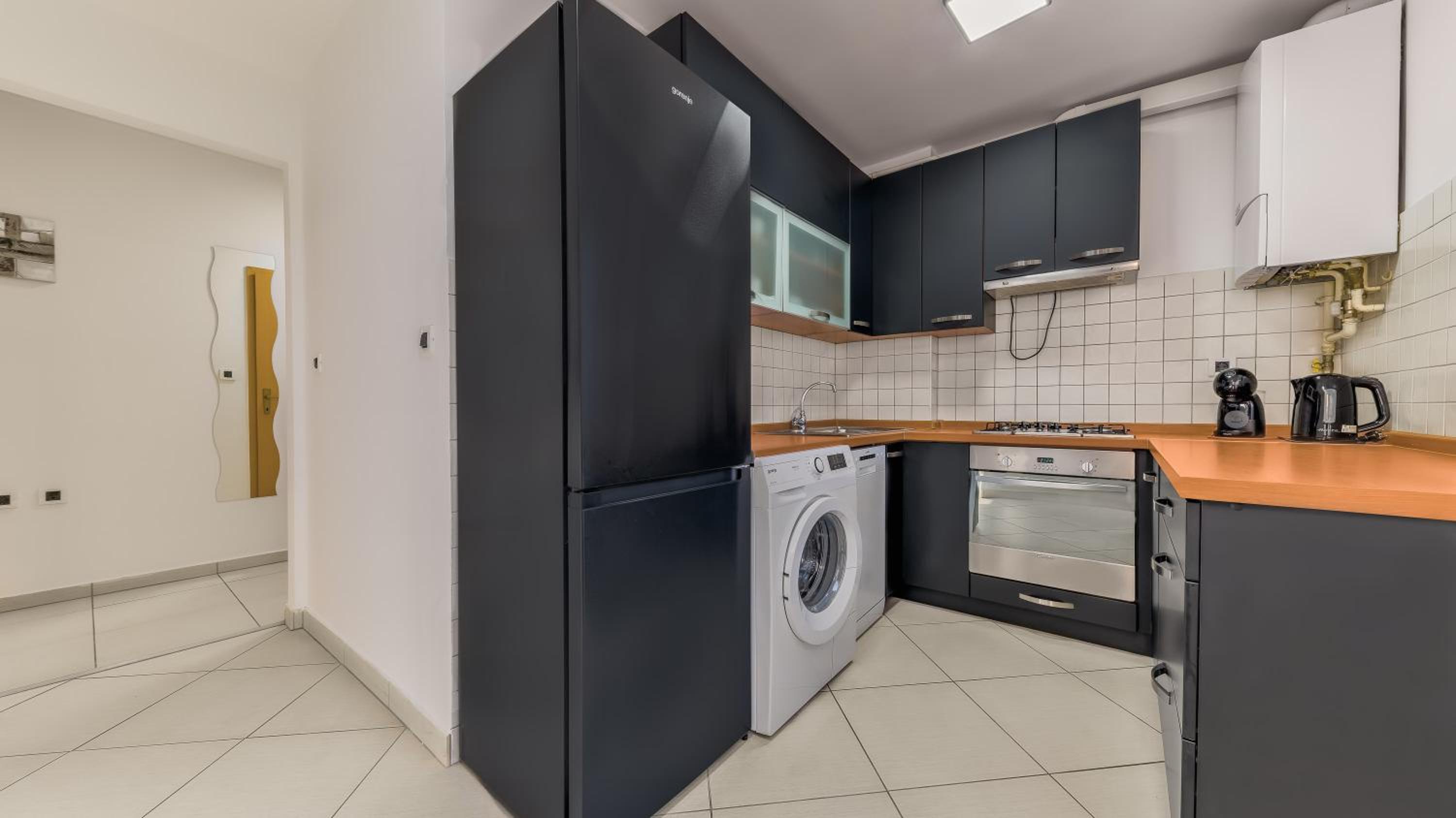 Two-Bedroom Apartment - Photo 3
